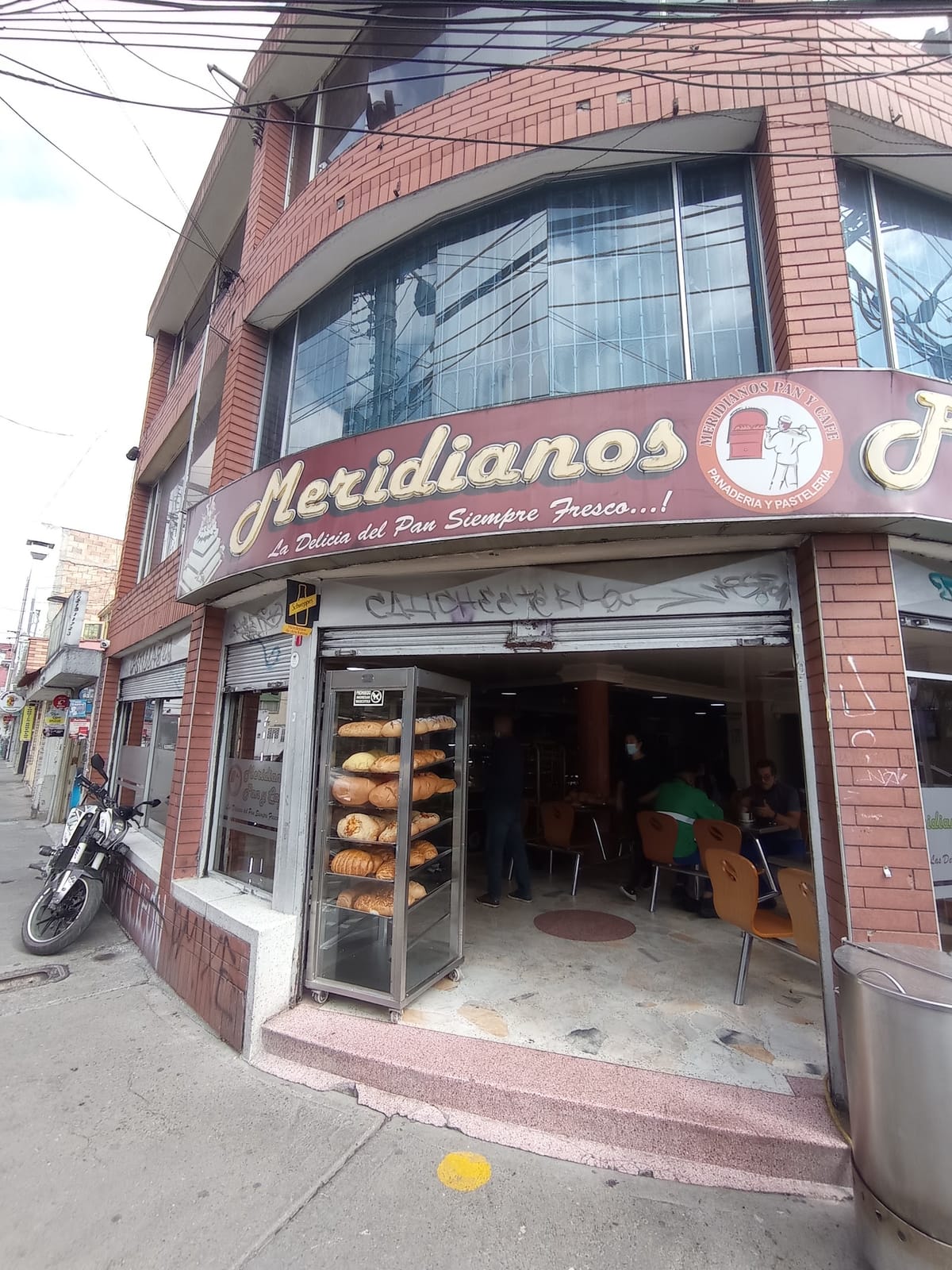 Meridianos Pan y Cafe
