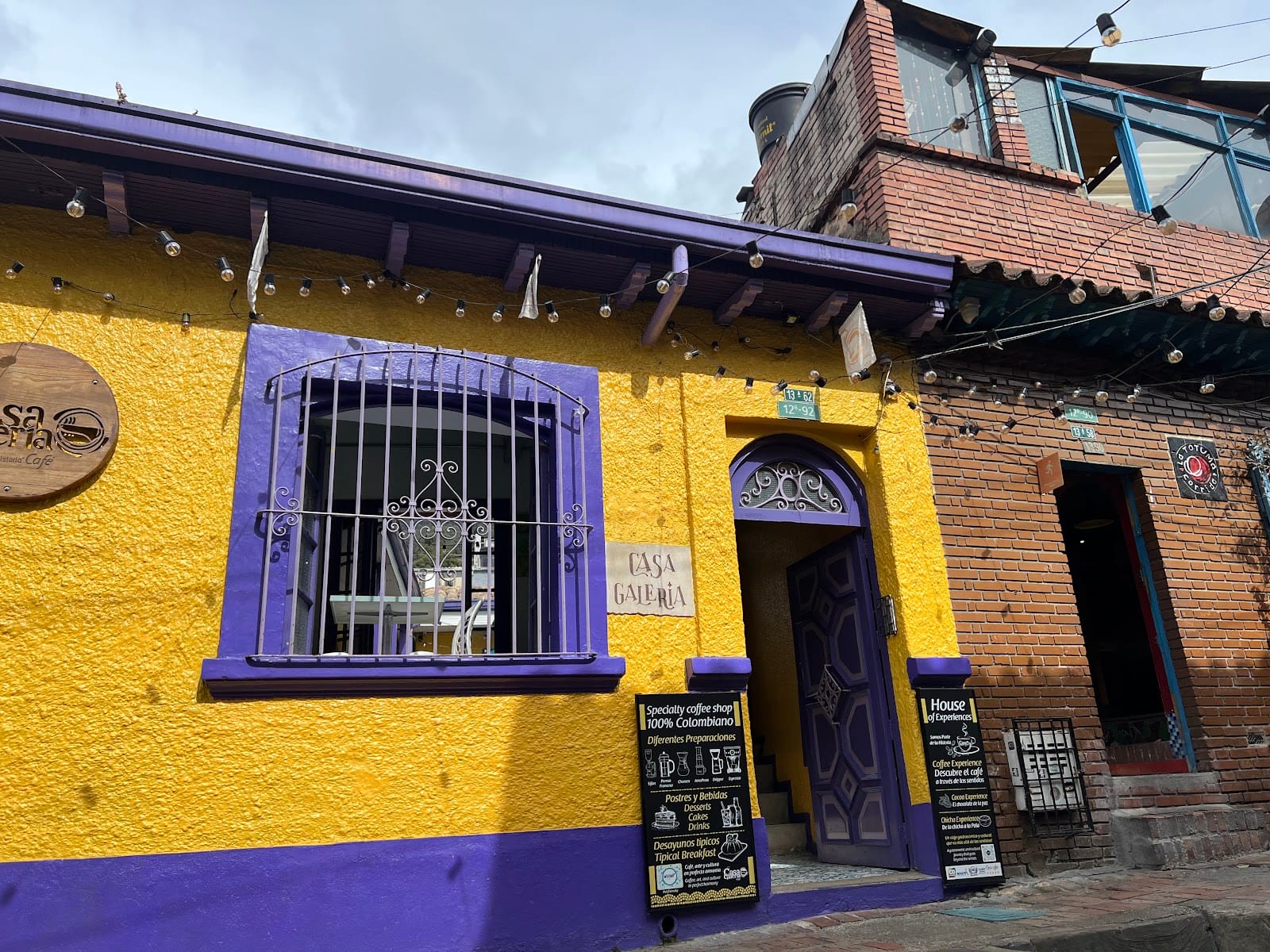 Casa Galeria Café