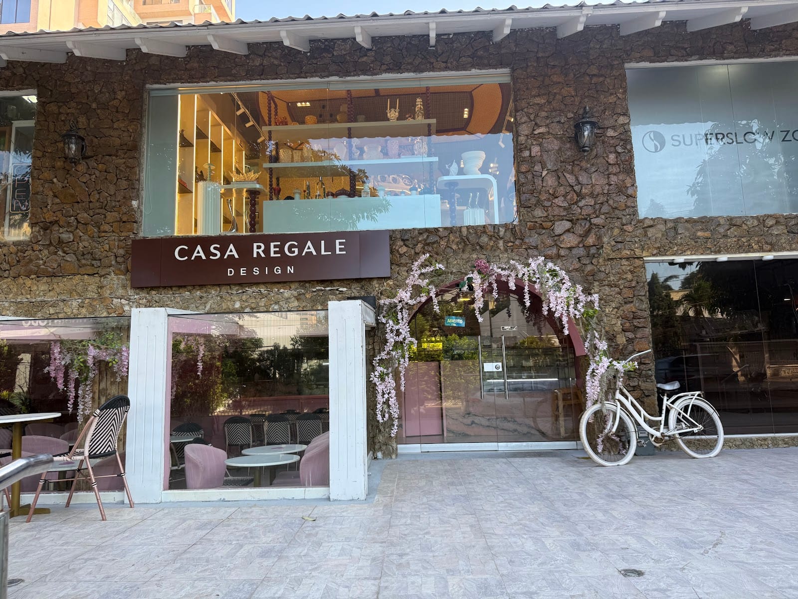 Loe Cafe
