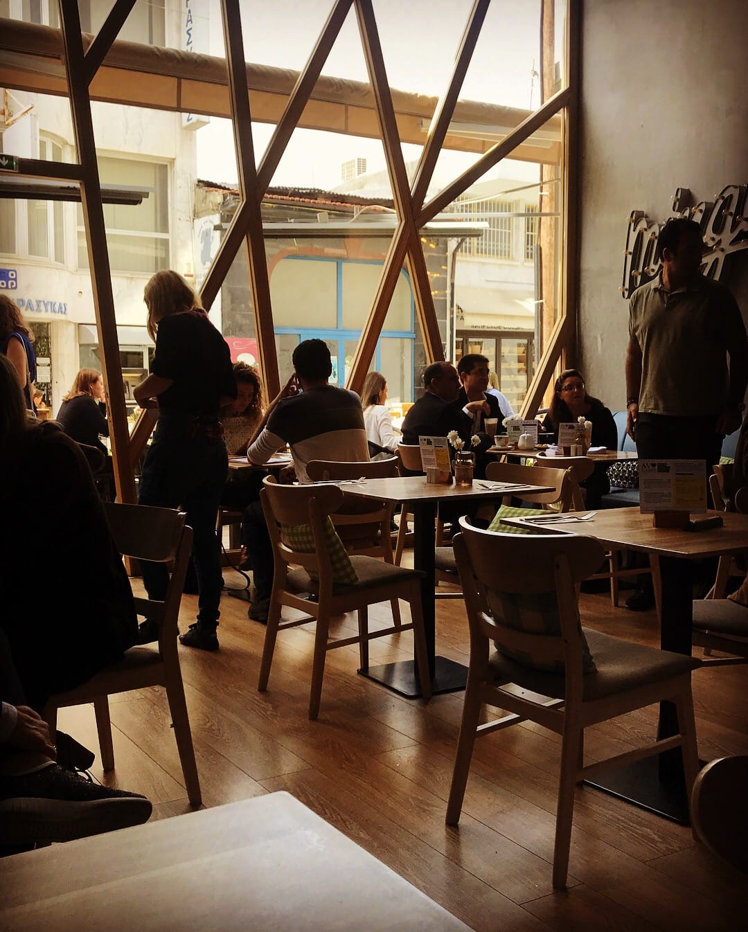 Mingle Café