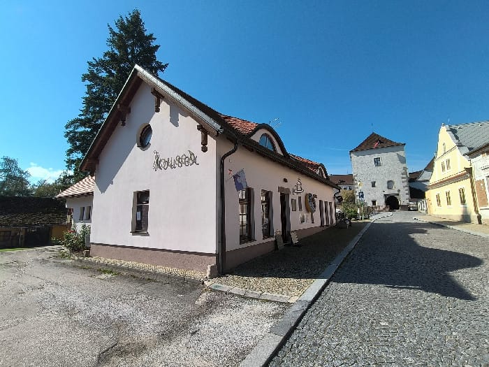 Kousek photo 2