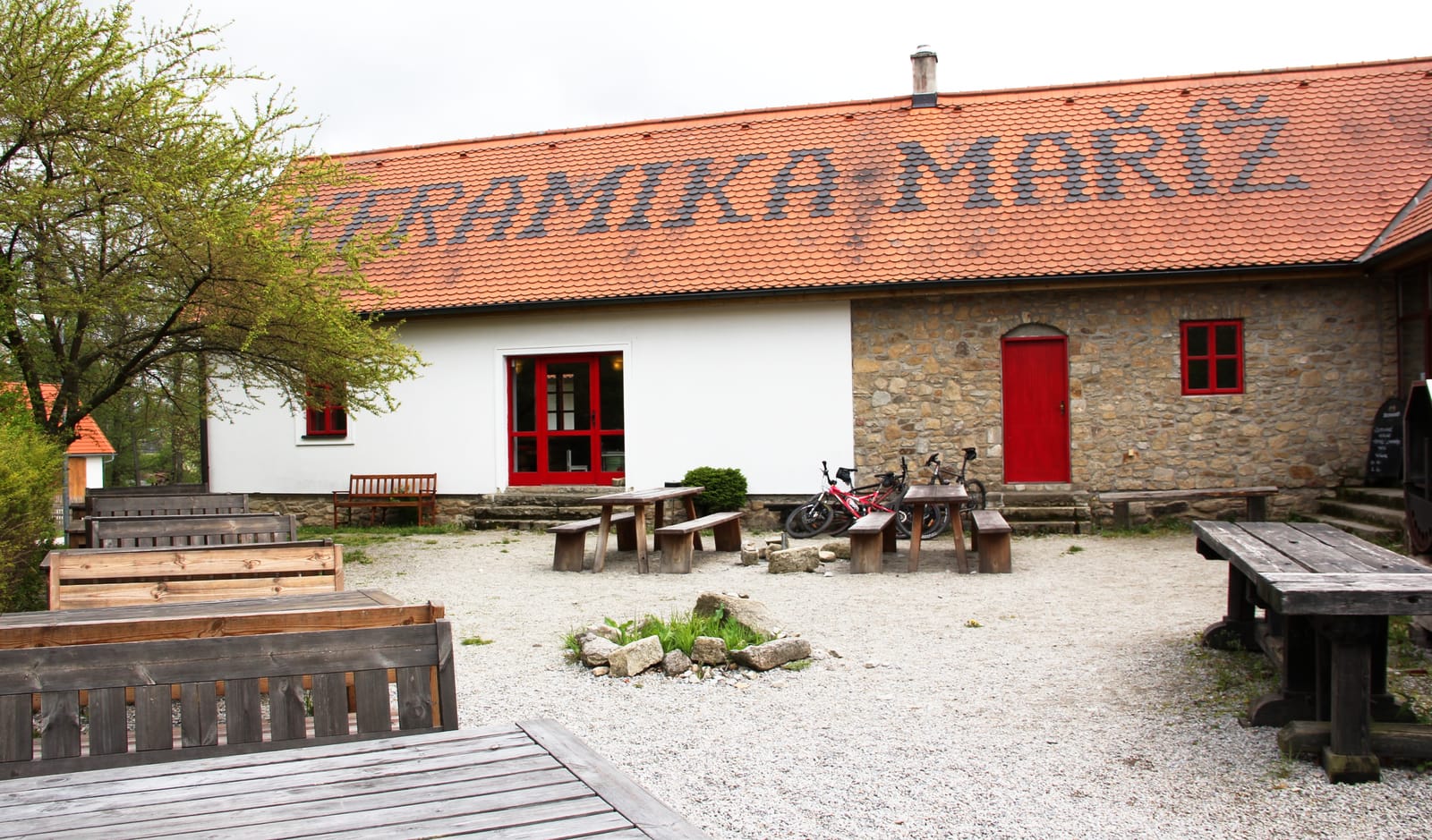 Ceramic Art&Salad (Bistro Maříž)