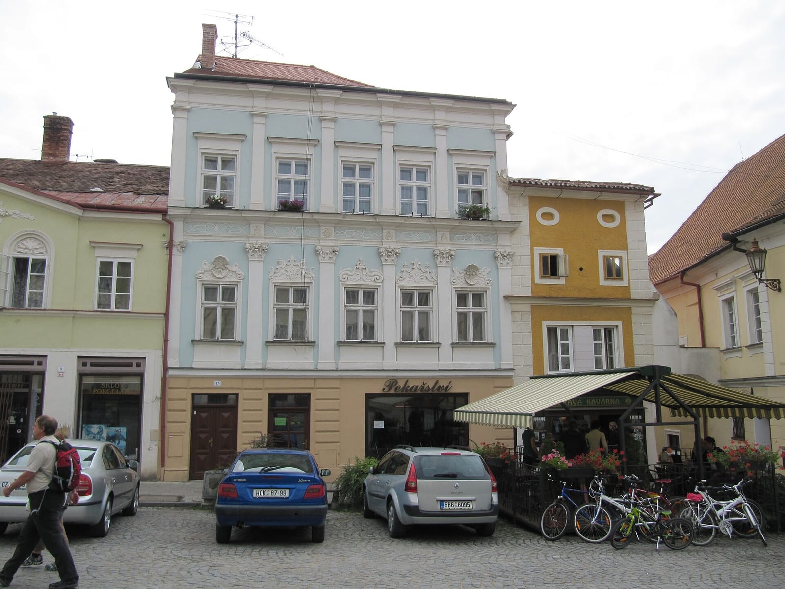 (NE) VINNÁ KAVÁRNA photo 3