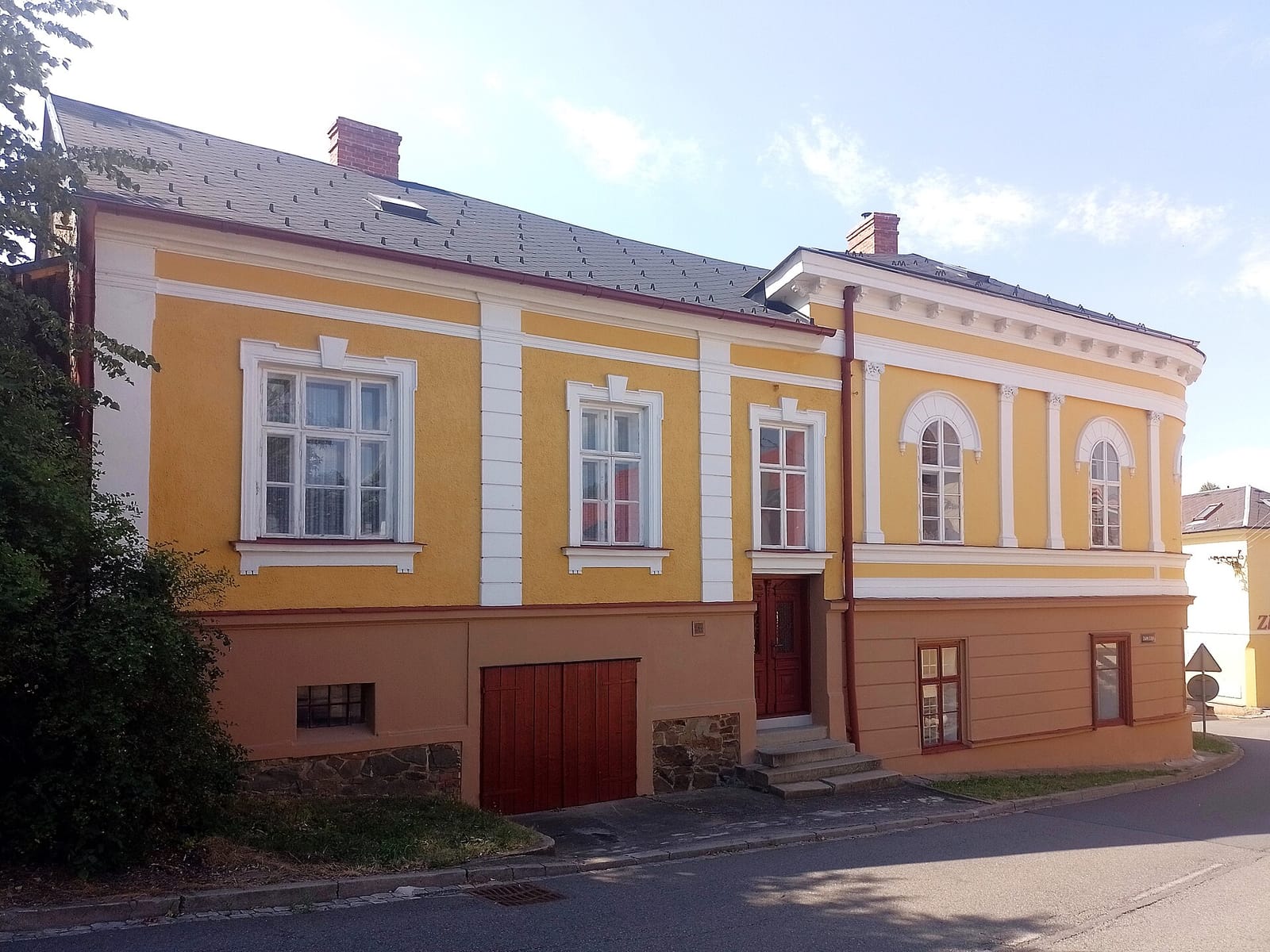 Old House Café