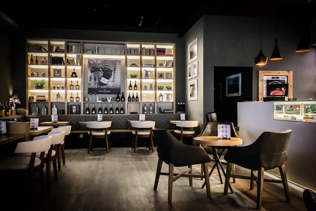 CAFE LEVEL photo 7