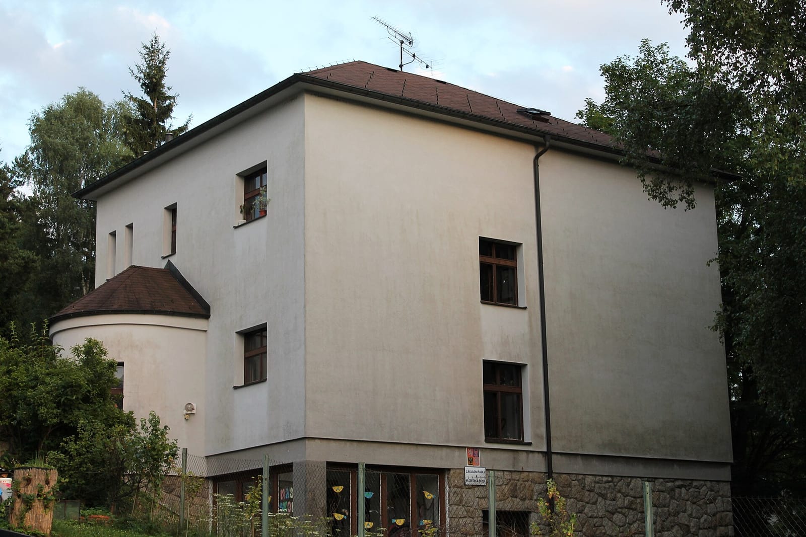 Slunečná kavárna photo 2