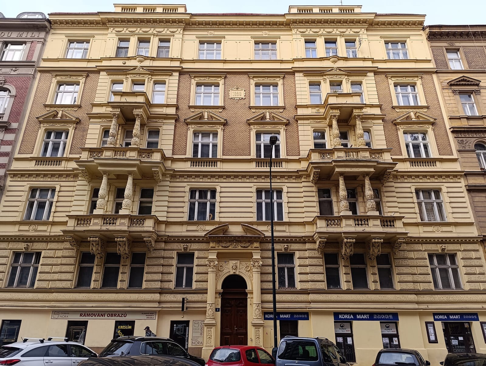 Locál photo 4