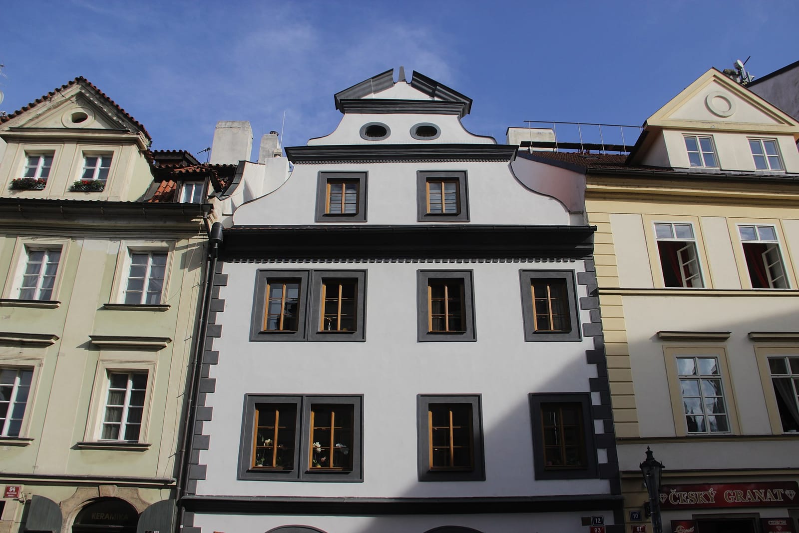 Čas