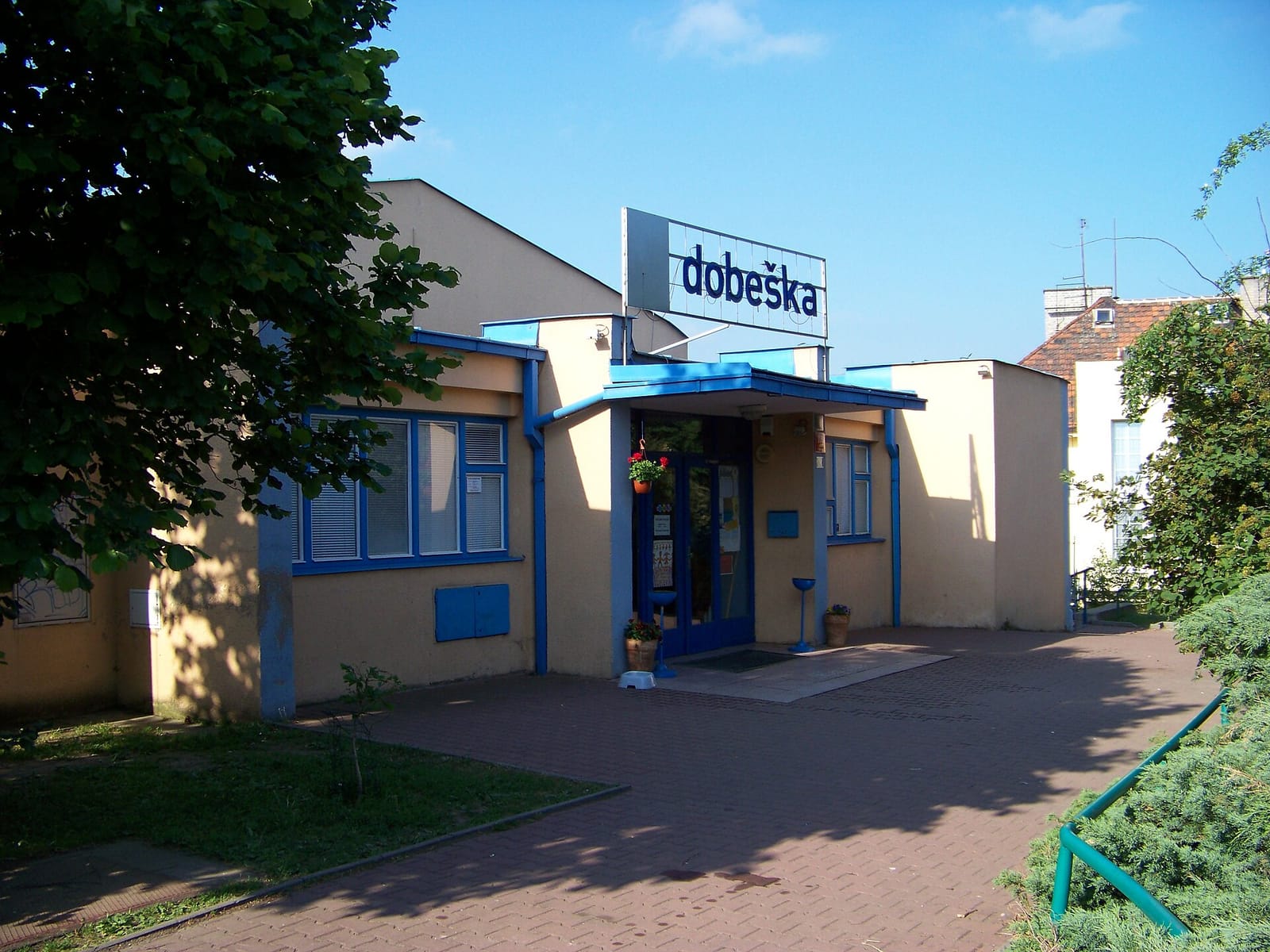 bar divadla Dobeška photo 4