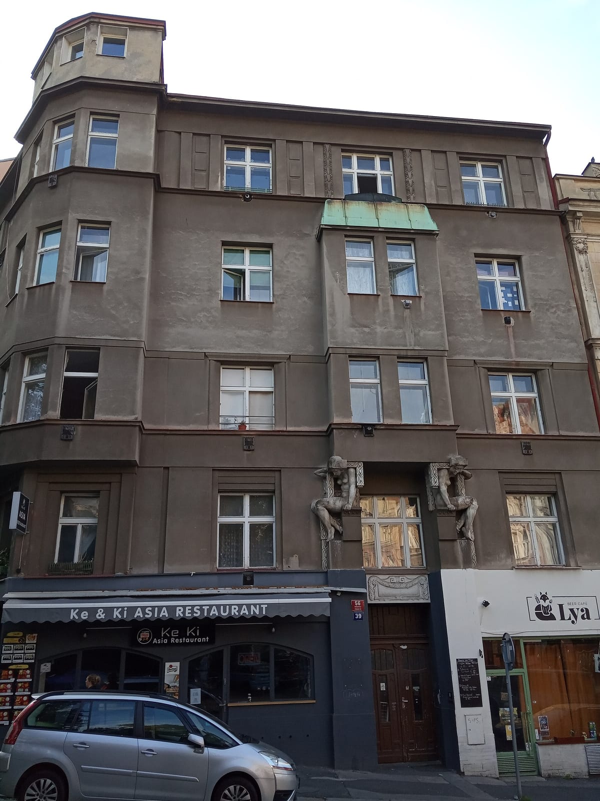 Ráno kávu večer víno photo 3