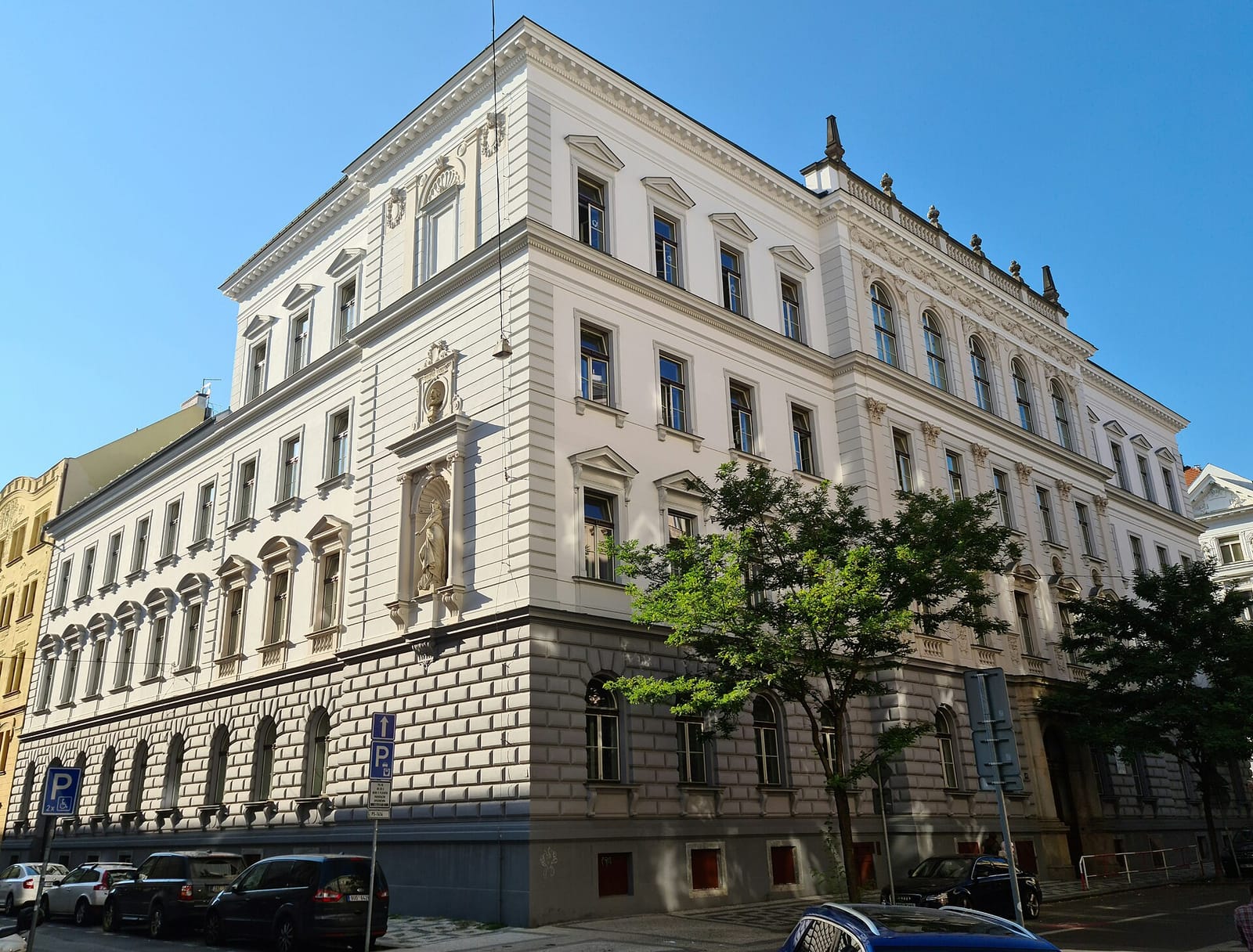 Kofarna Café