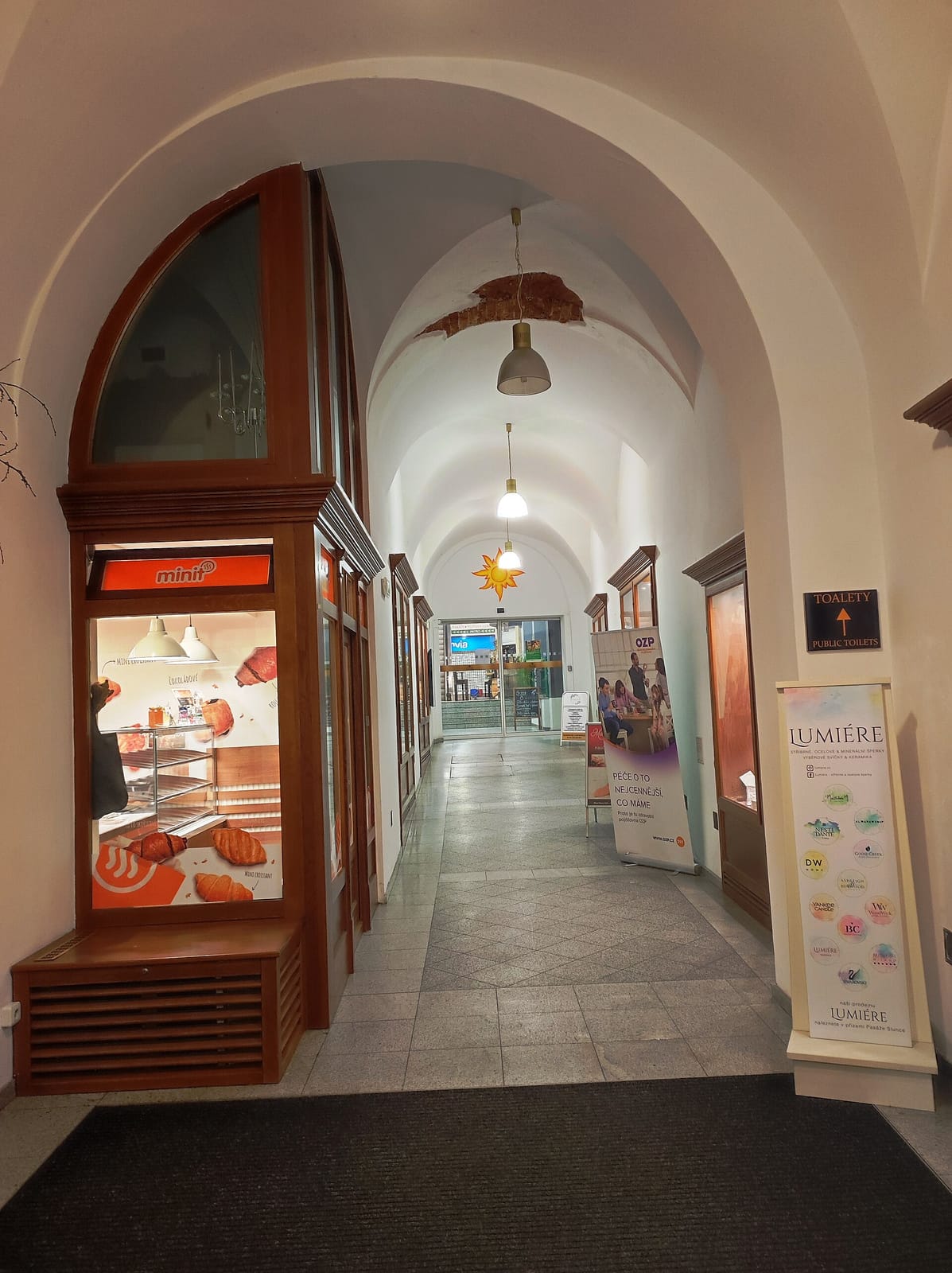 Jiné Café