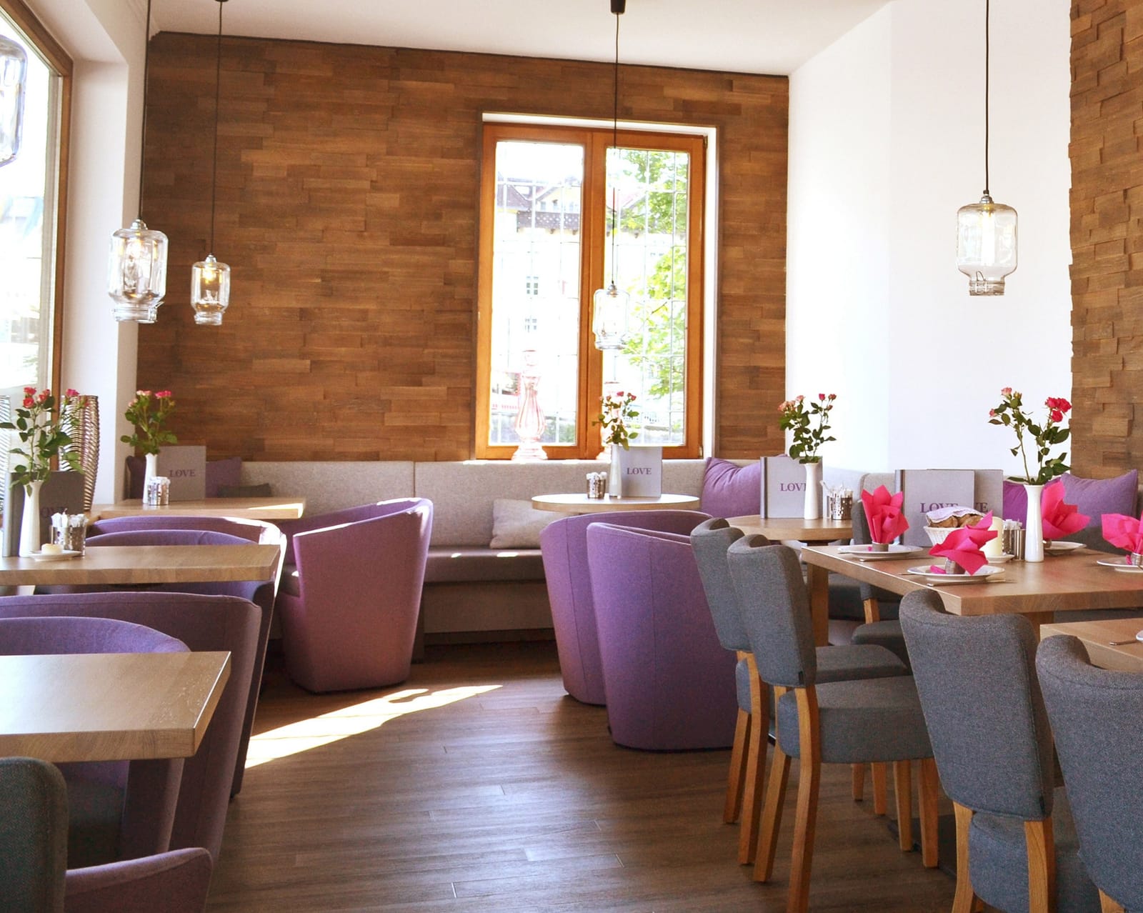 Cafe Love