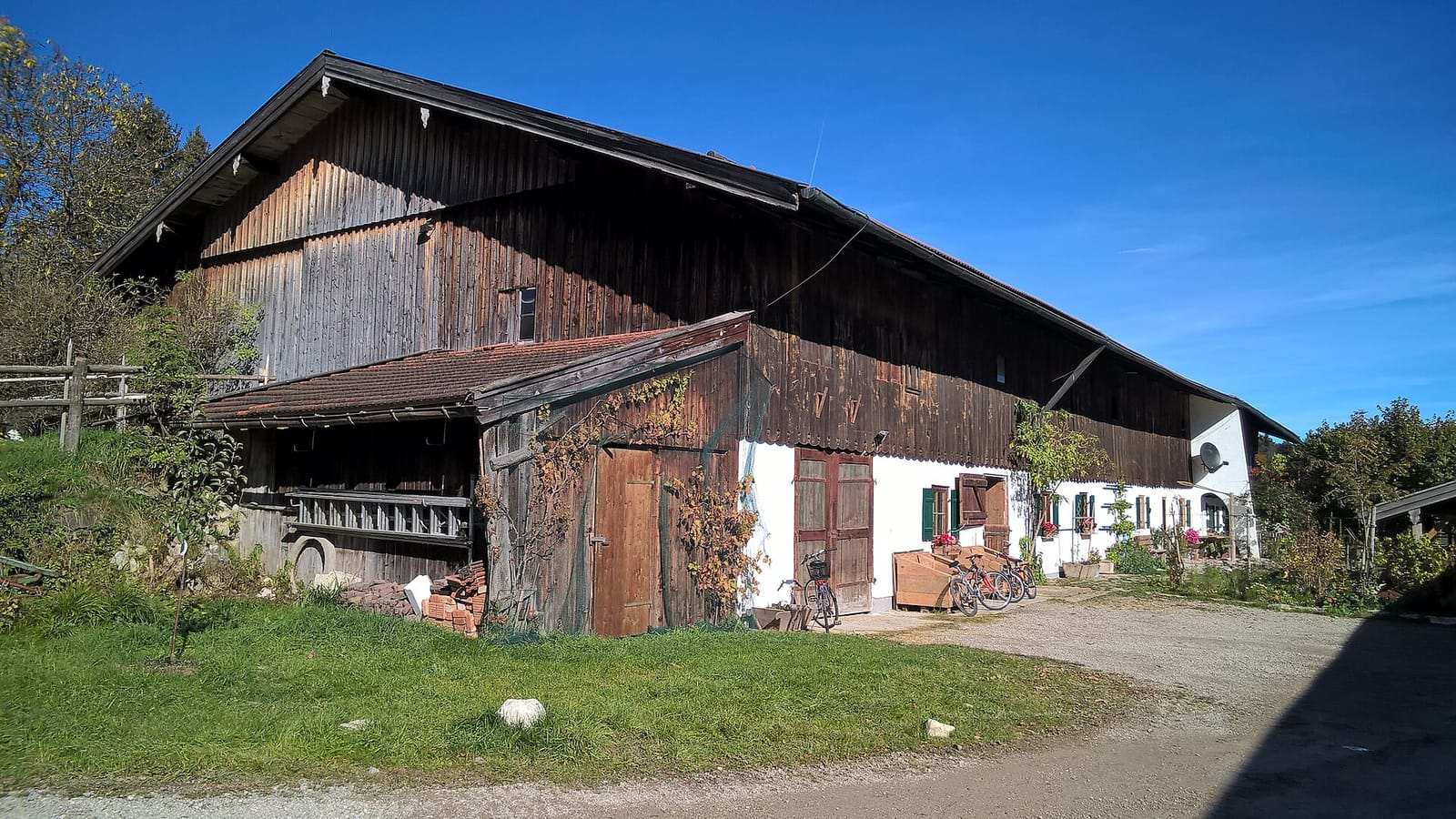 Hofladen - Café - Biogemüse