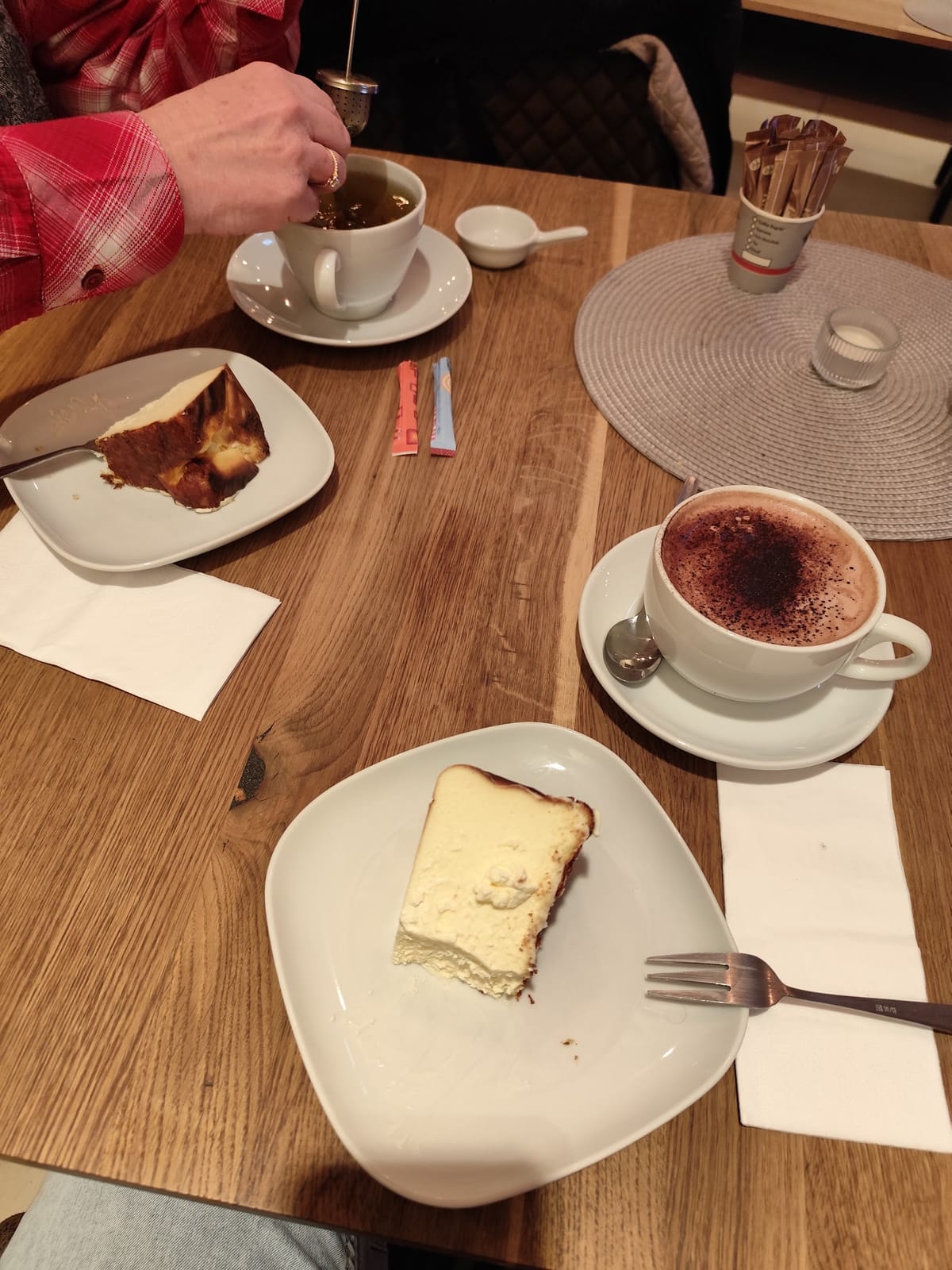 L&A Cafe