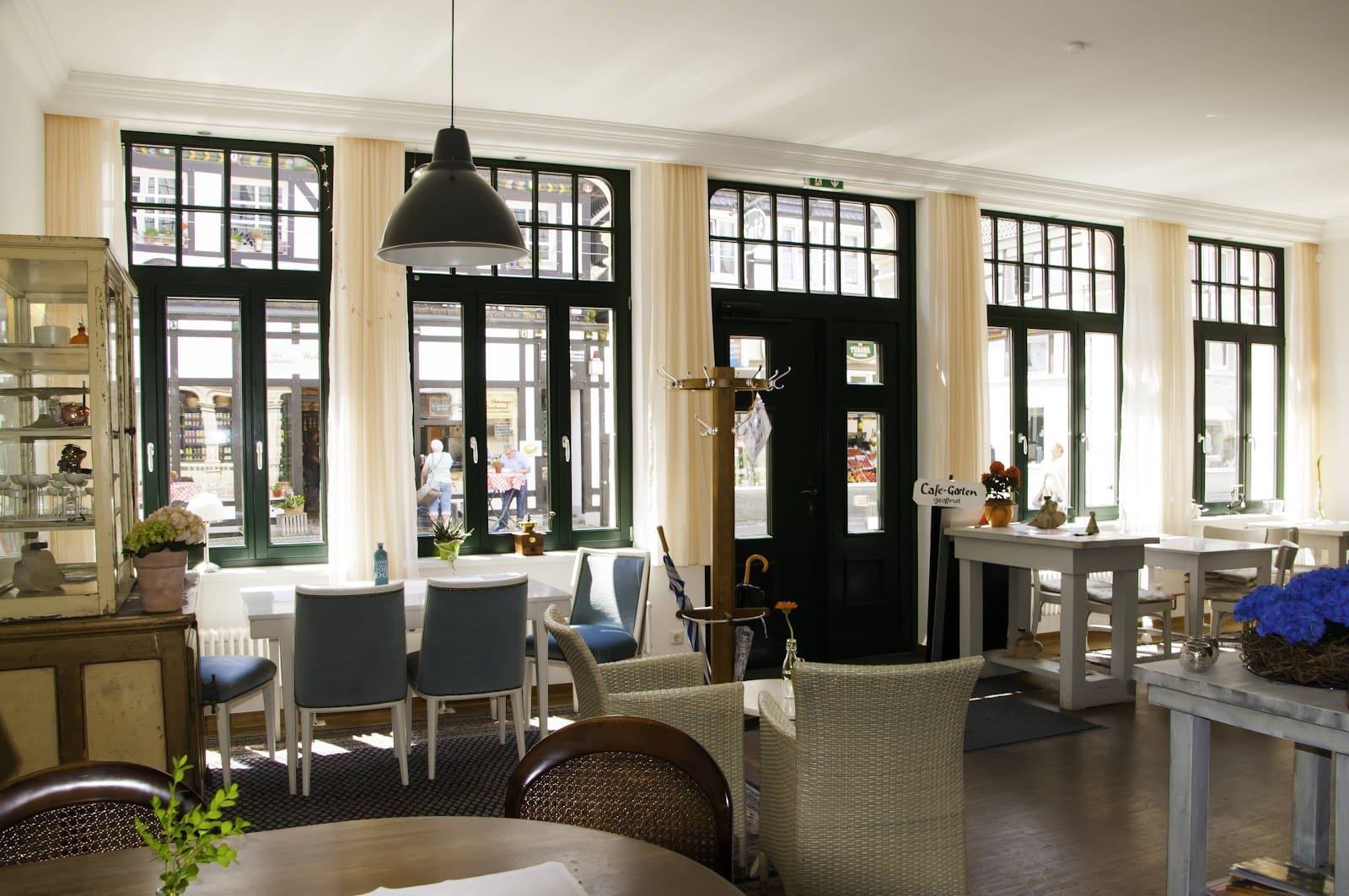 Cafe Moller
