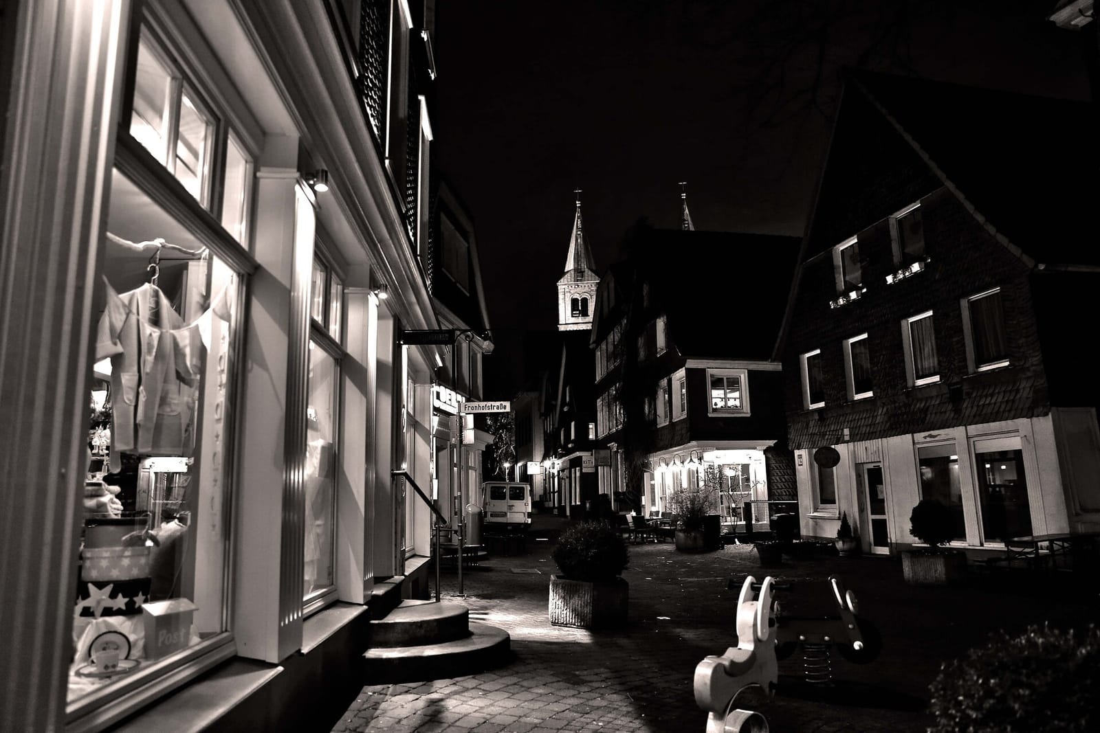Rabenschwarz photo 2