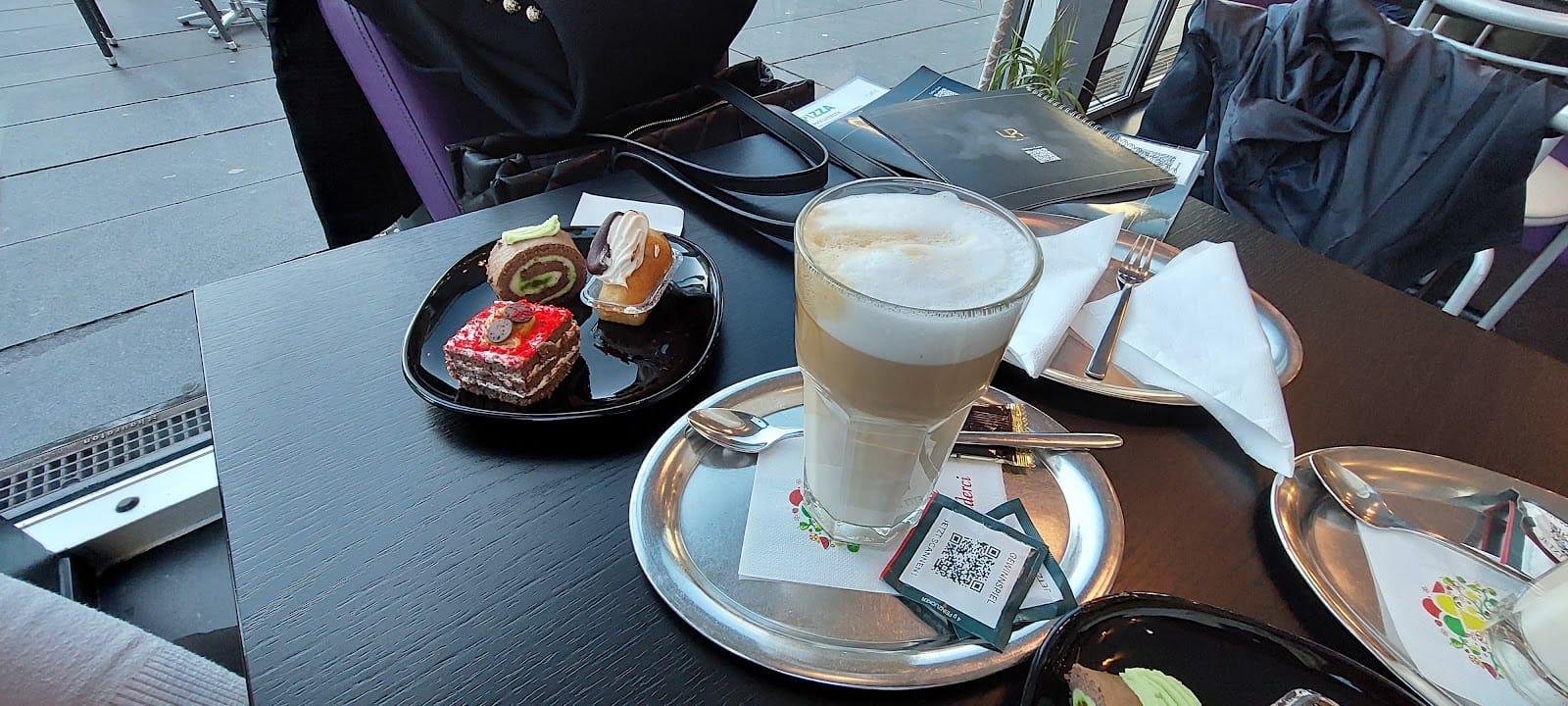 Piazza Gelateria Bistro