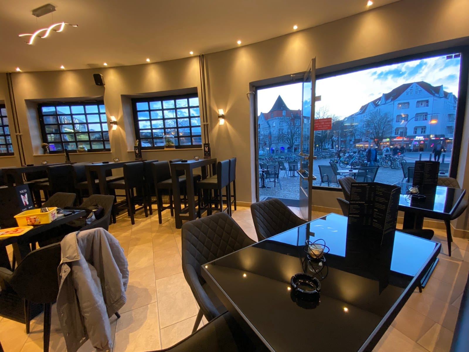 NICO Café Bar