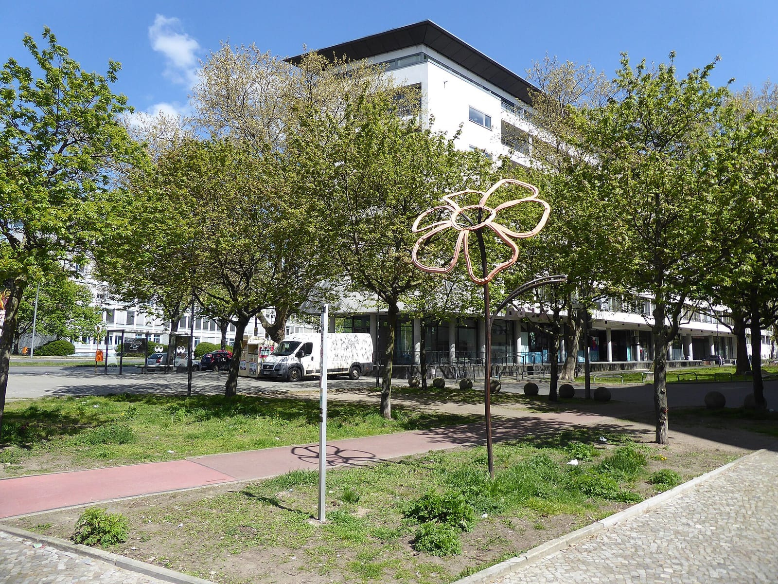 Dazwischen photo 2