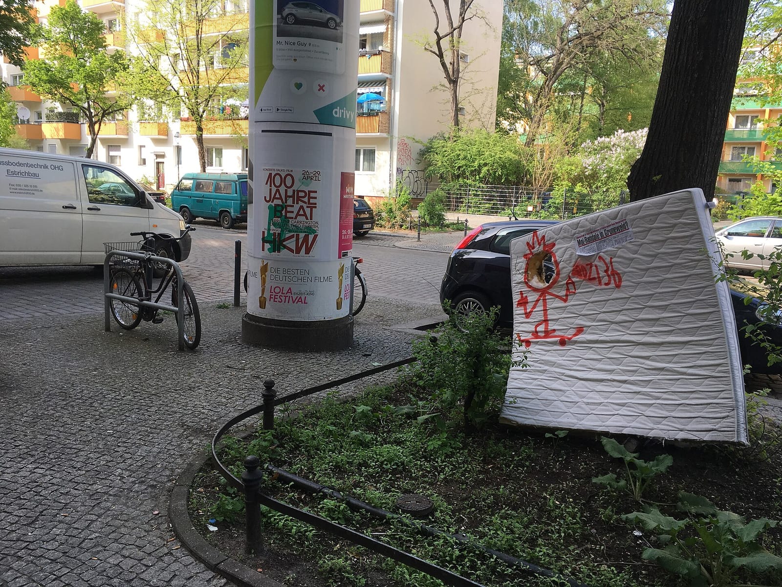 Commune photo 3