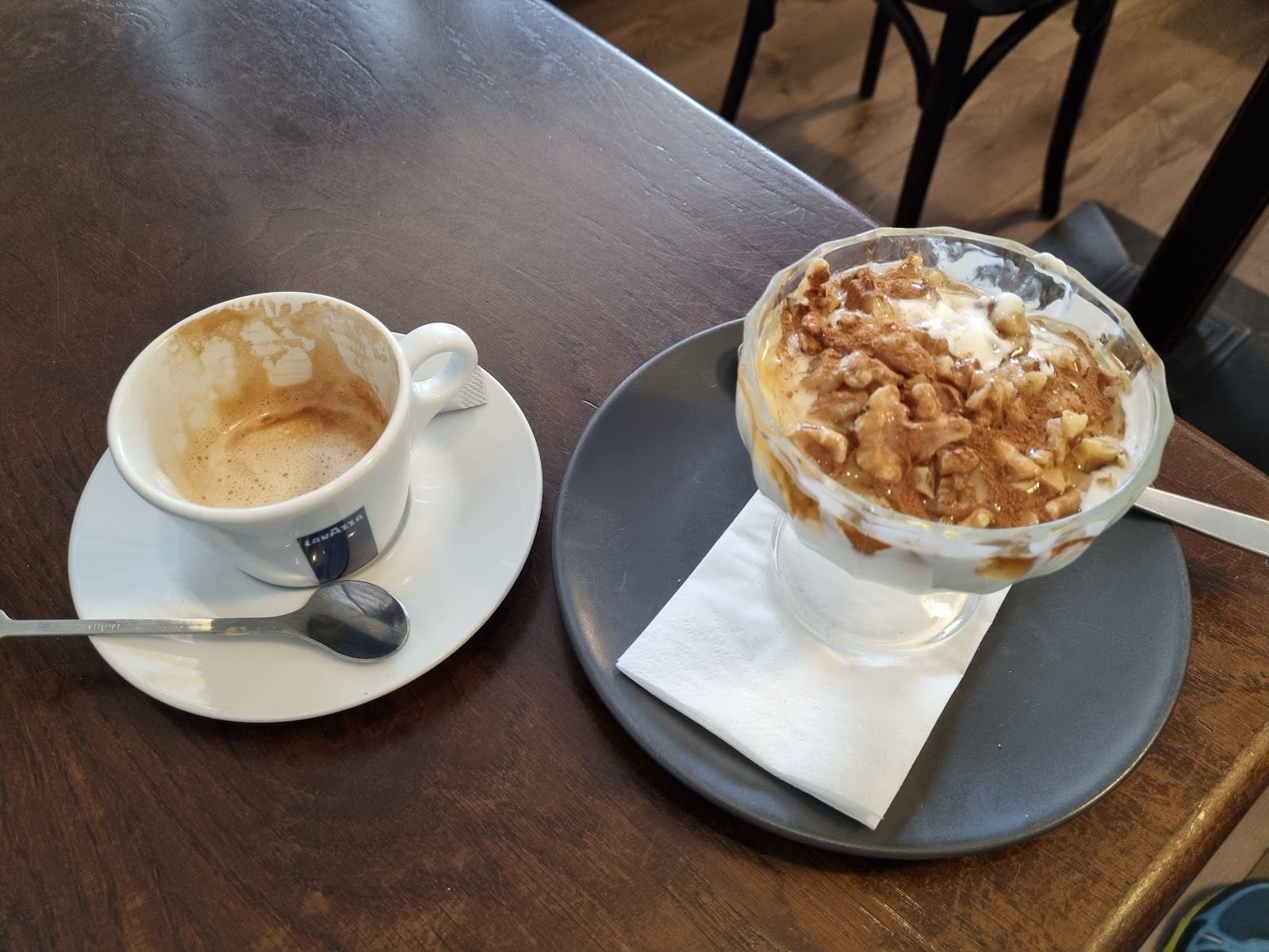 Nellies Cafe
