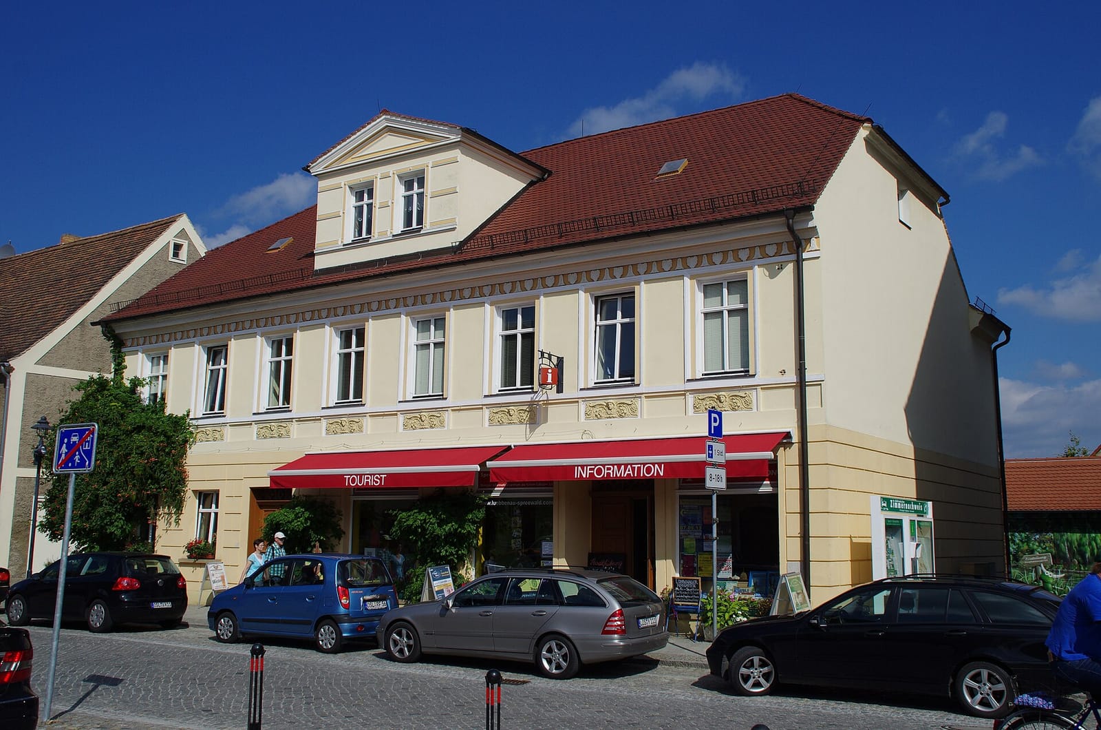 "Zeitlos" Das Keller& Brunnen Café photo 4