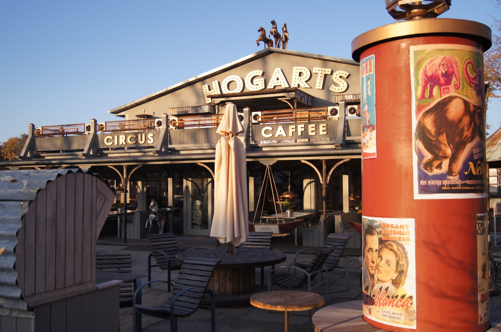 Hogarts Circus Caffee photo 2