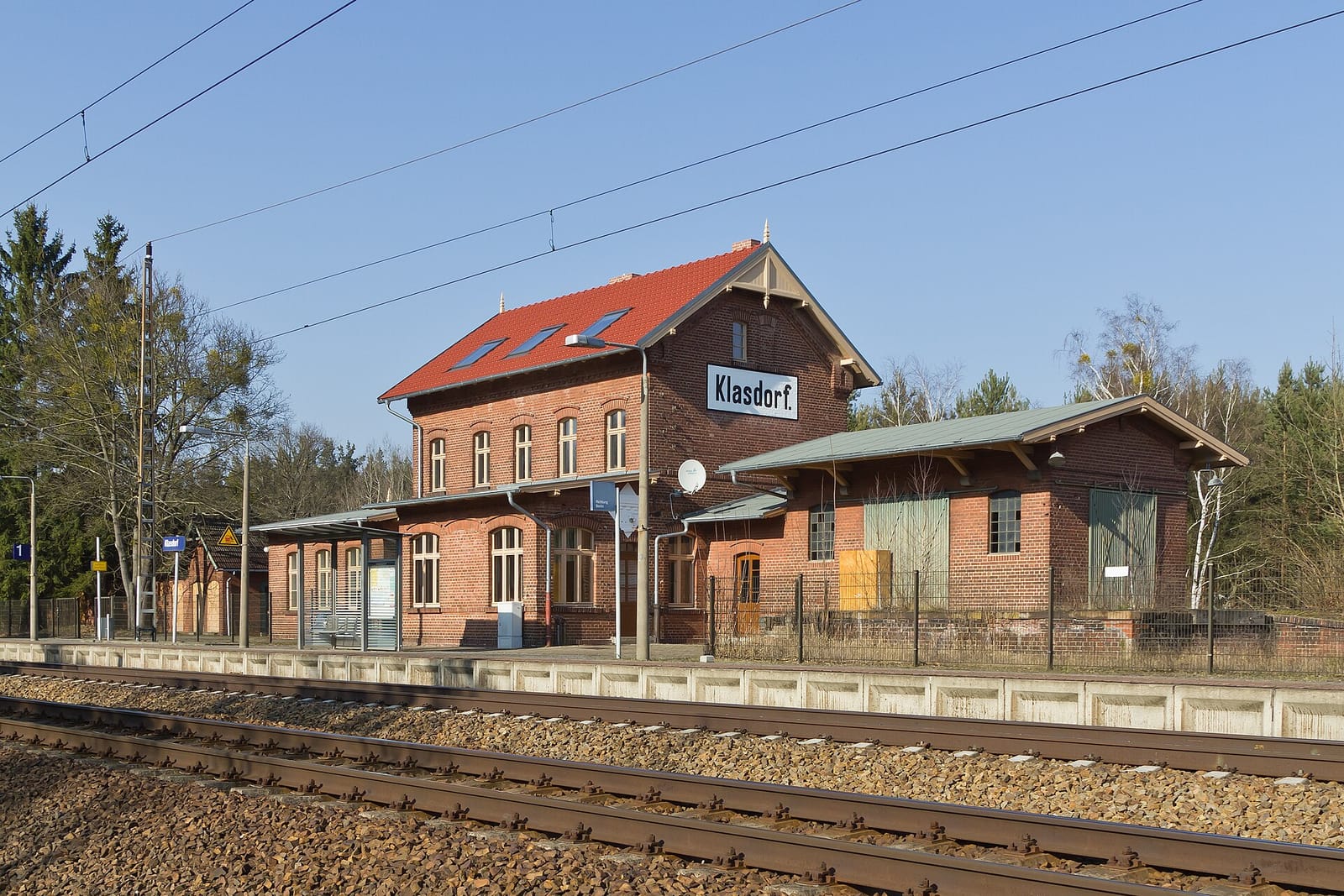 Café im Bahnhof photo 2
