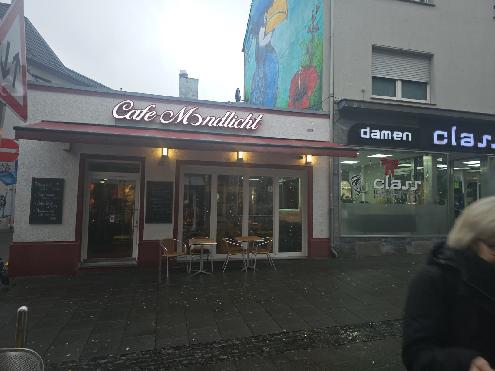 Cafe In
