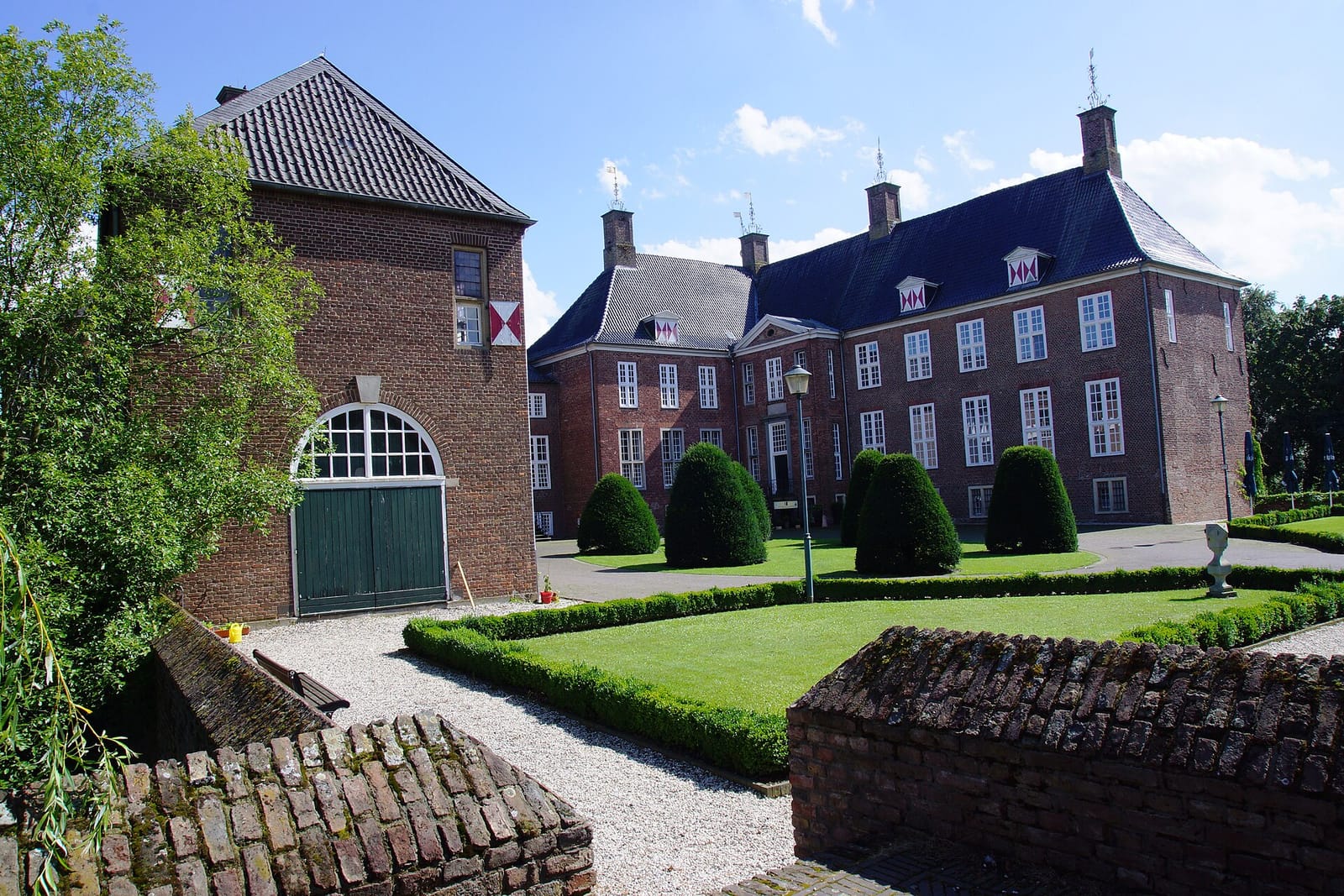 Alpakas am Schloss photo 3