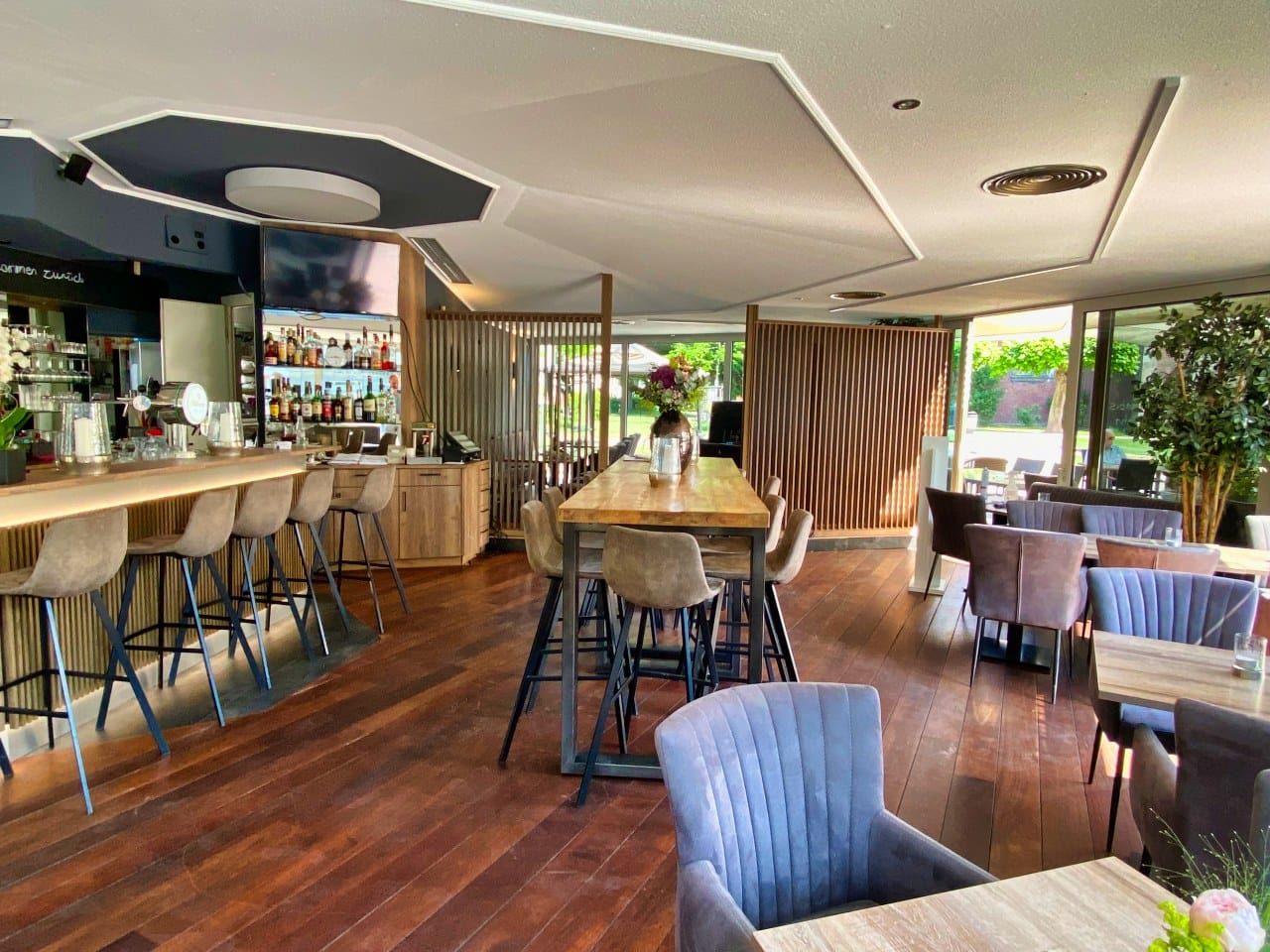 Café-Bistro Le Pavillon