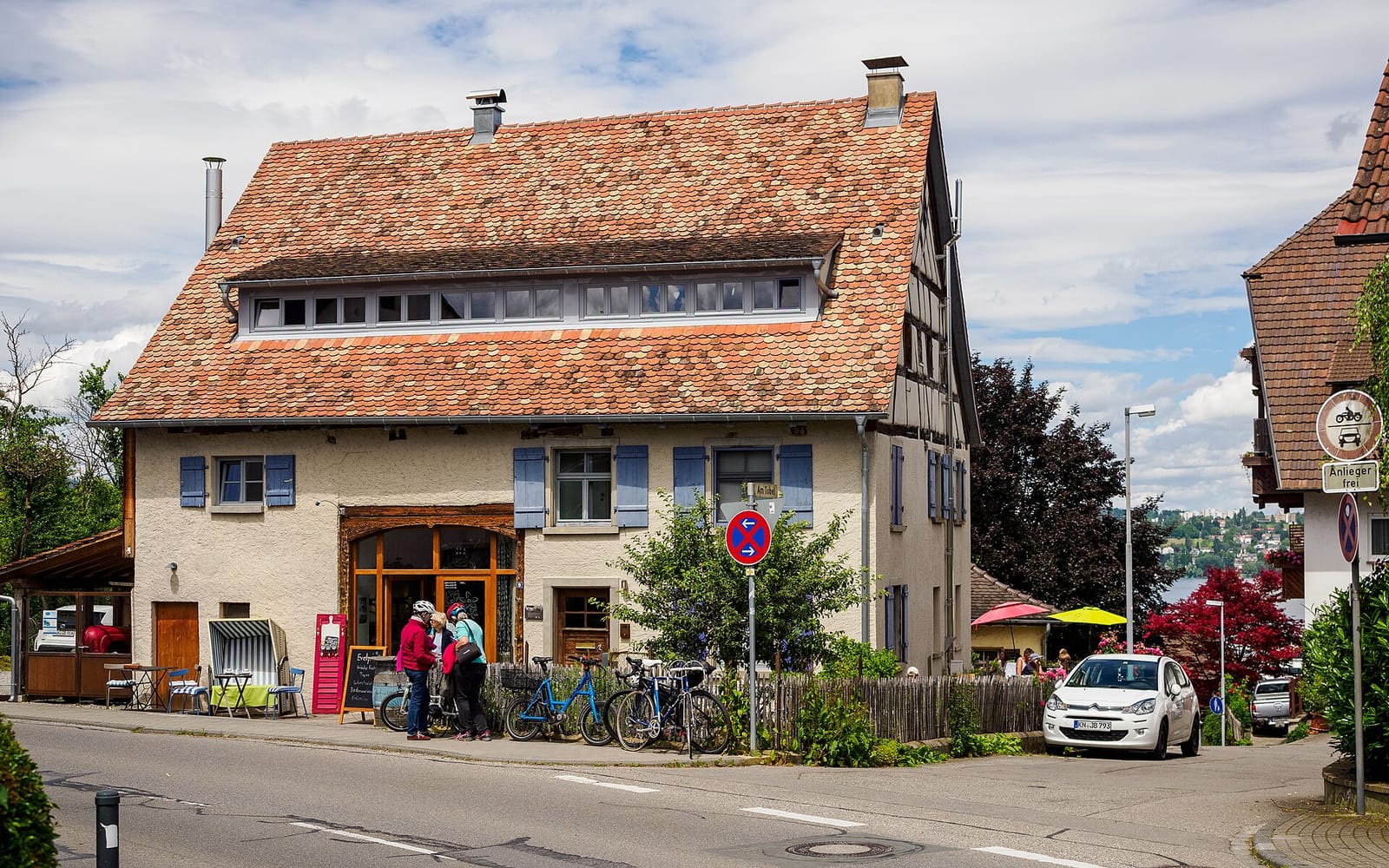 Evelyn's Café