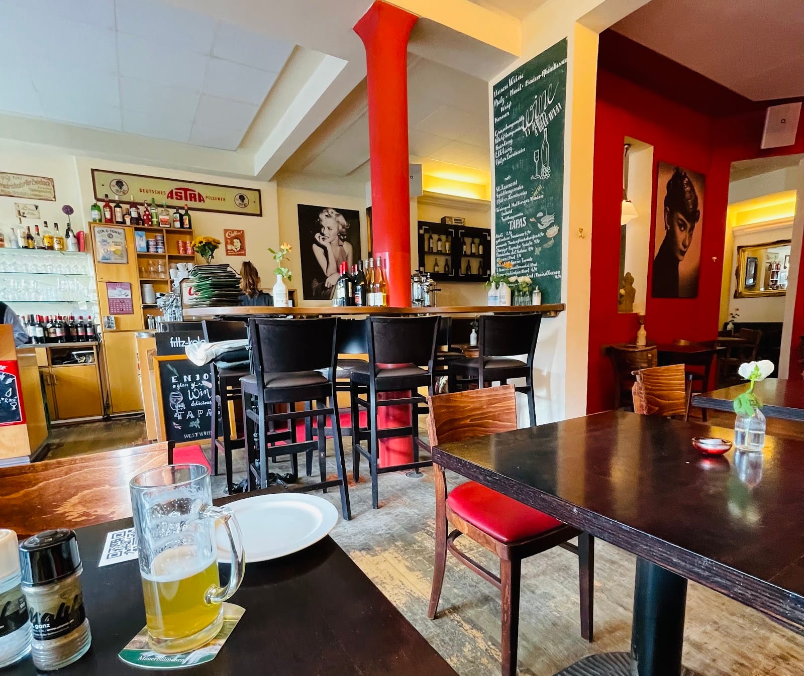 Cafe Westwind