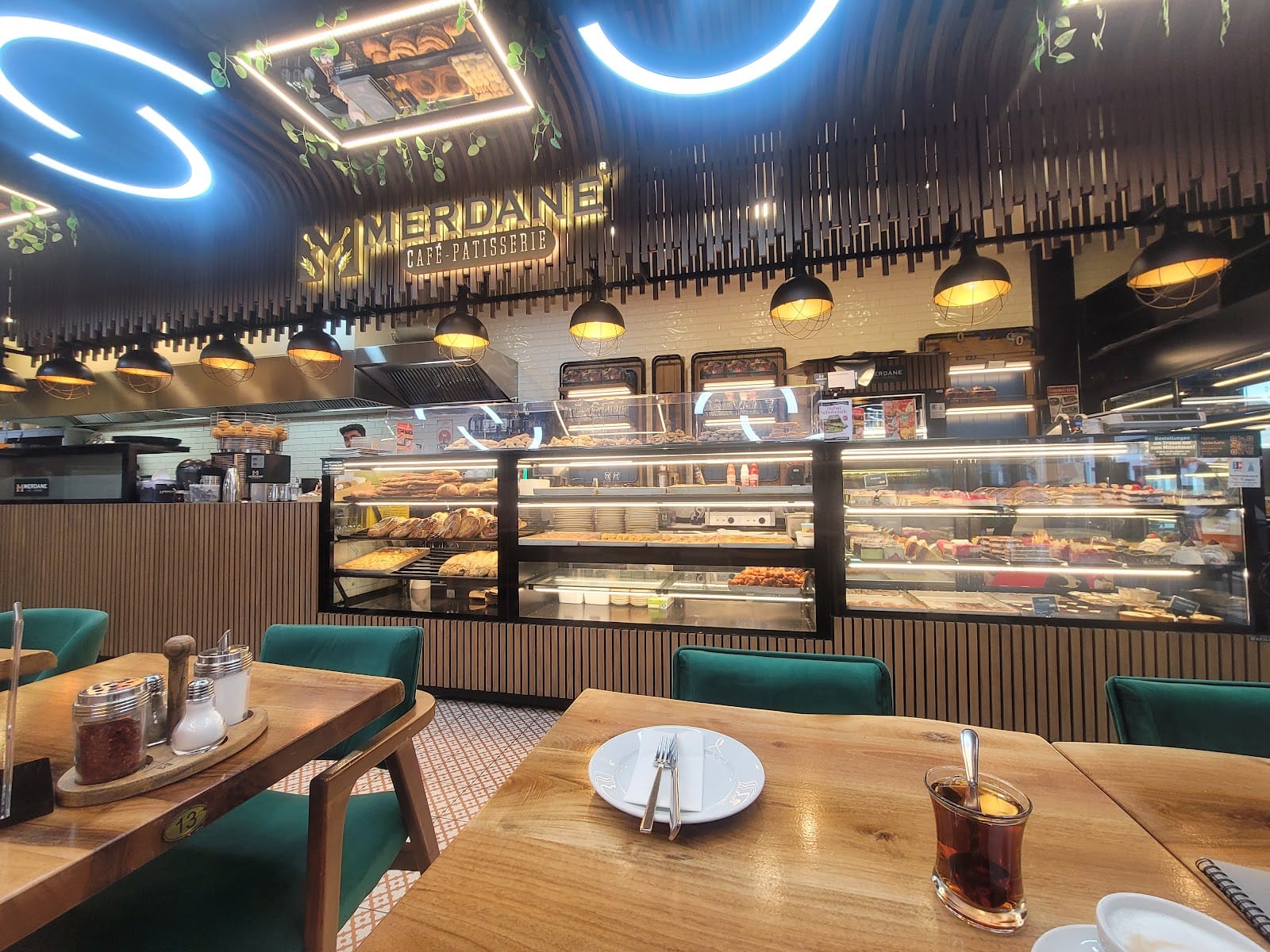 Merdane Café Patisserie