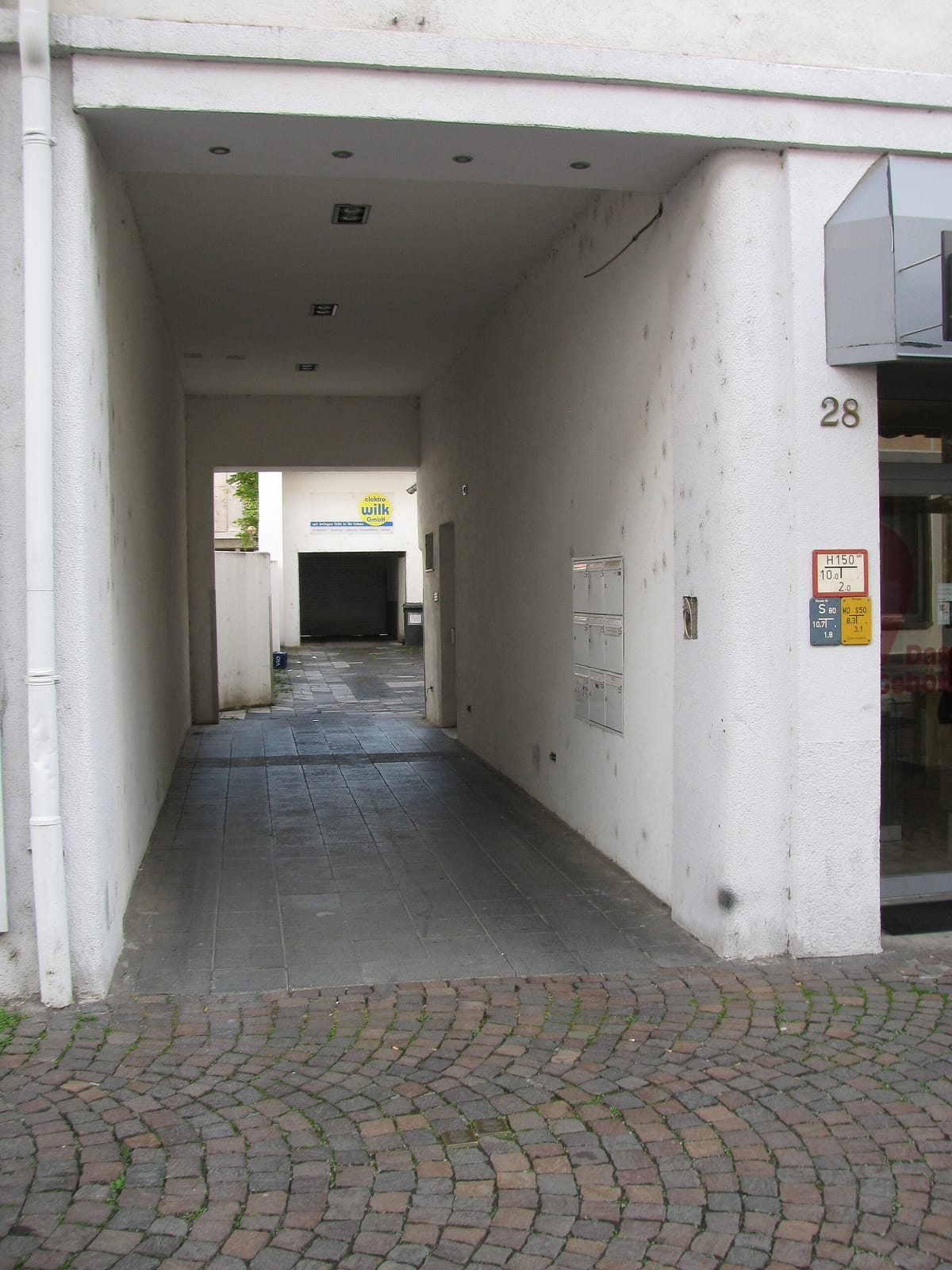 Tuana photo 3