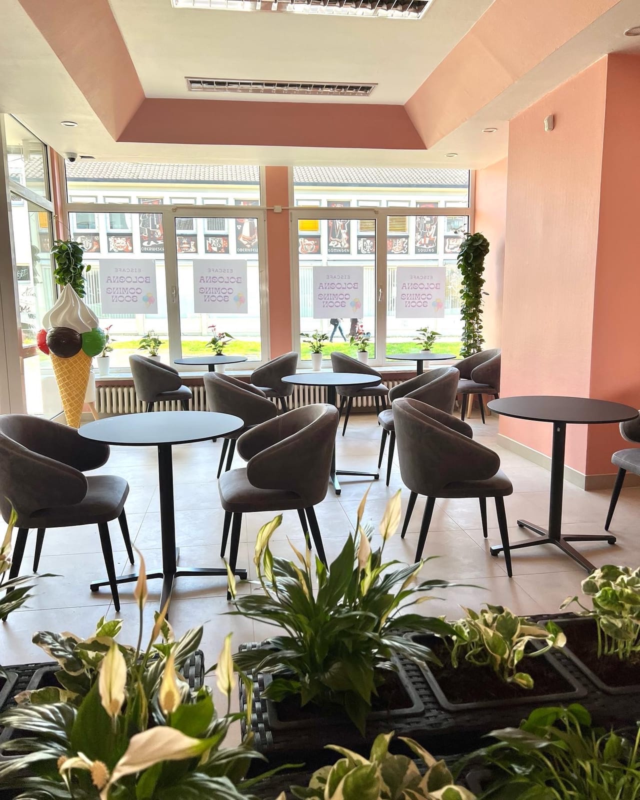 Muna's Café