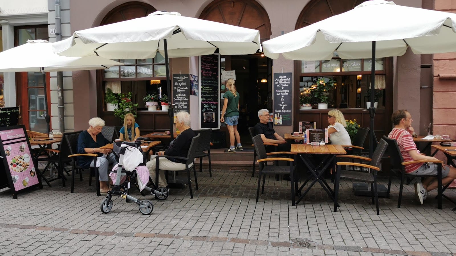Café Romantic