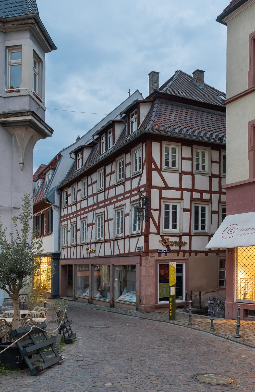 Le petit Cafe