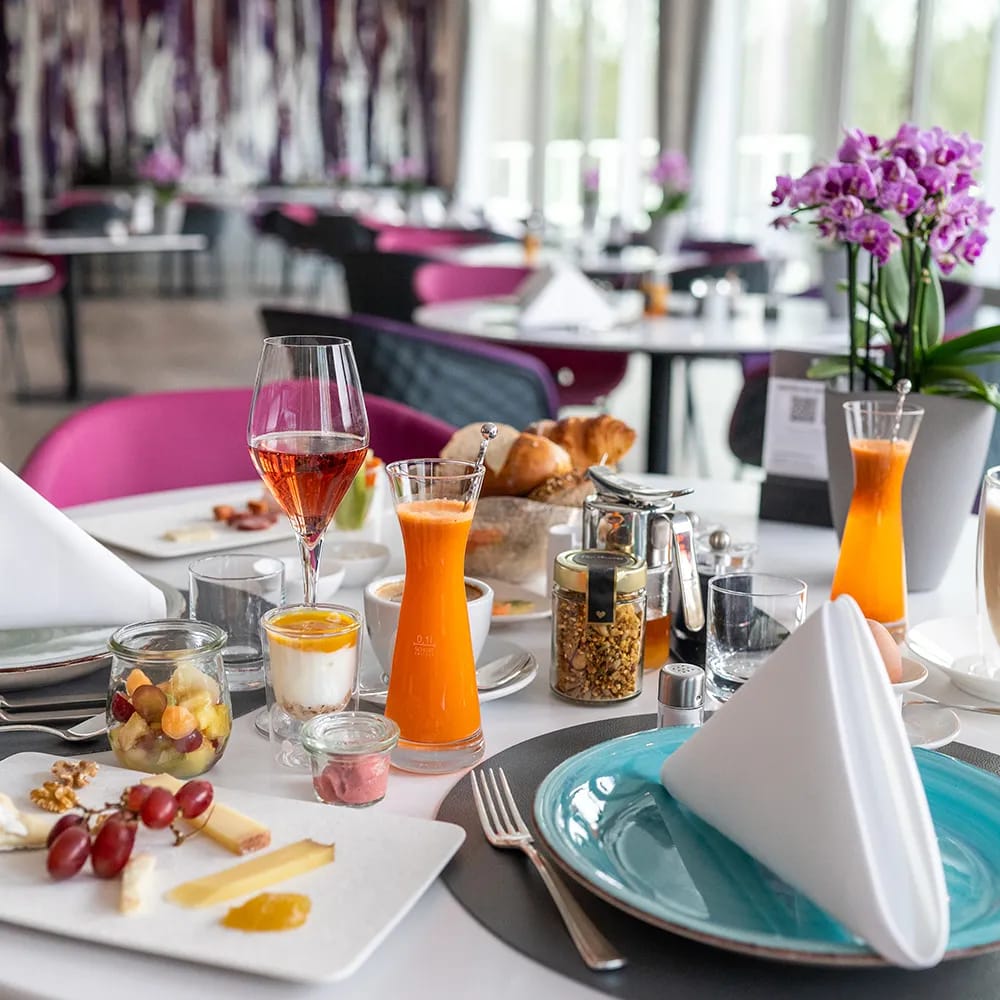 Schwitzer's Brasserie & Lounge photo 5