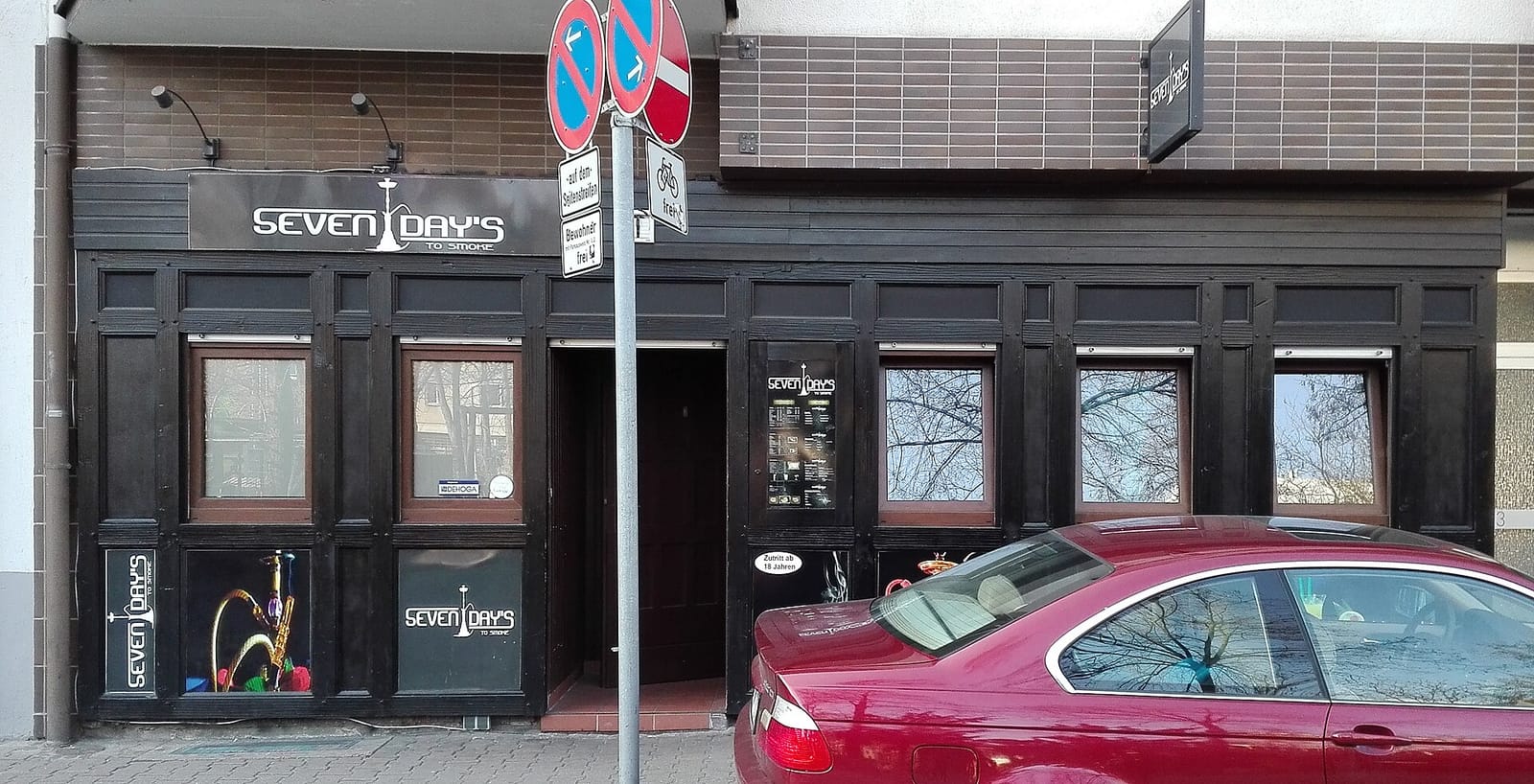 LUUC Café Deli Wein photo 5