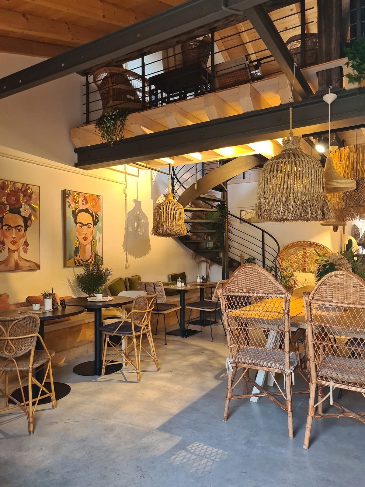 COZY - Cafe Kitchen Bar