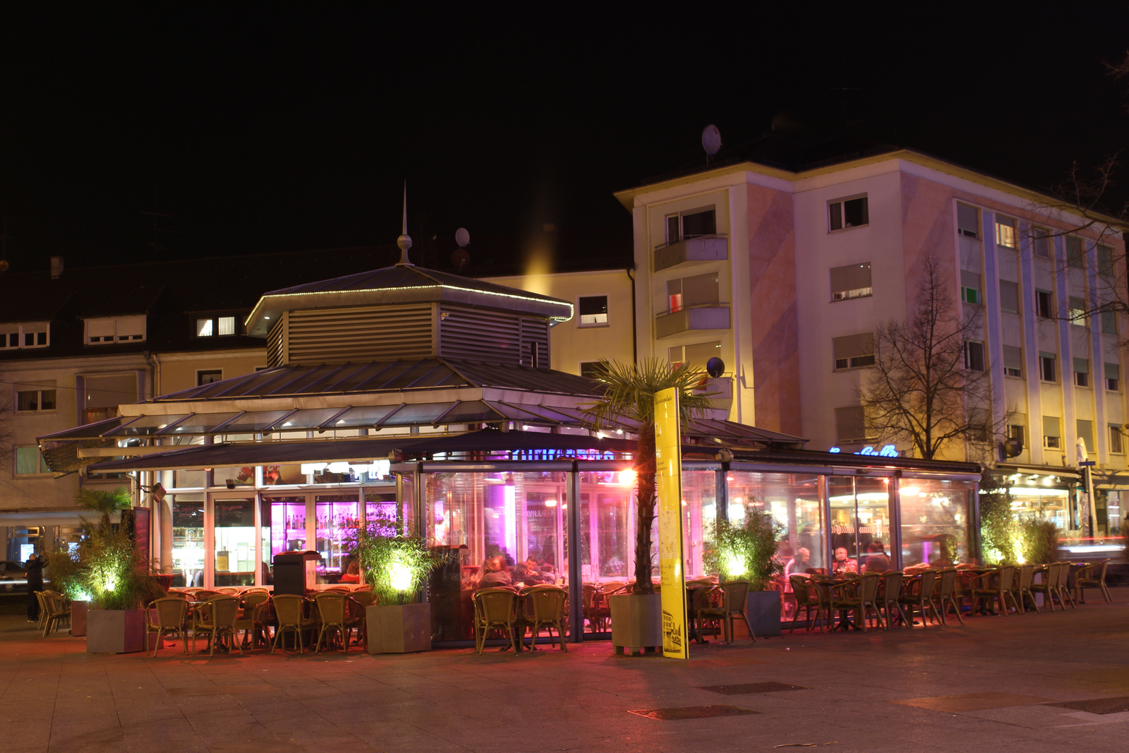 Cafe Pavillon