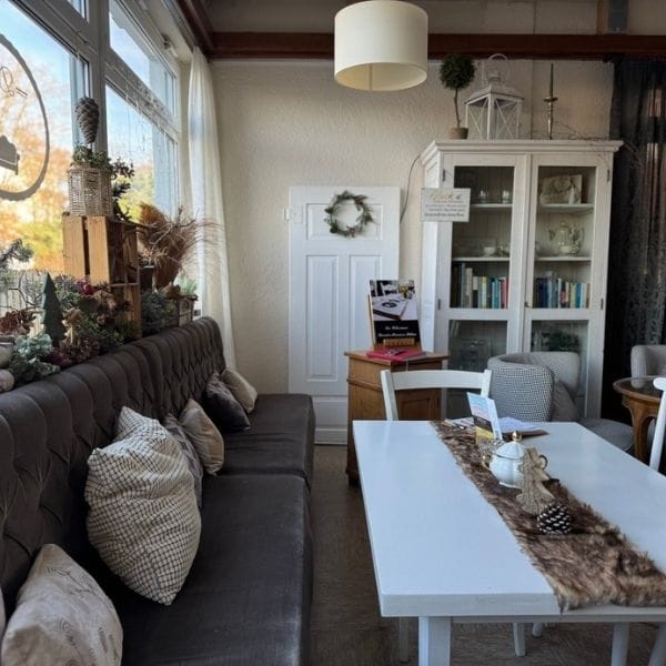 Das Wohnzimmer photo 7