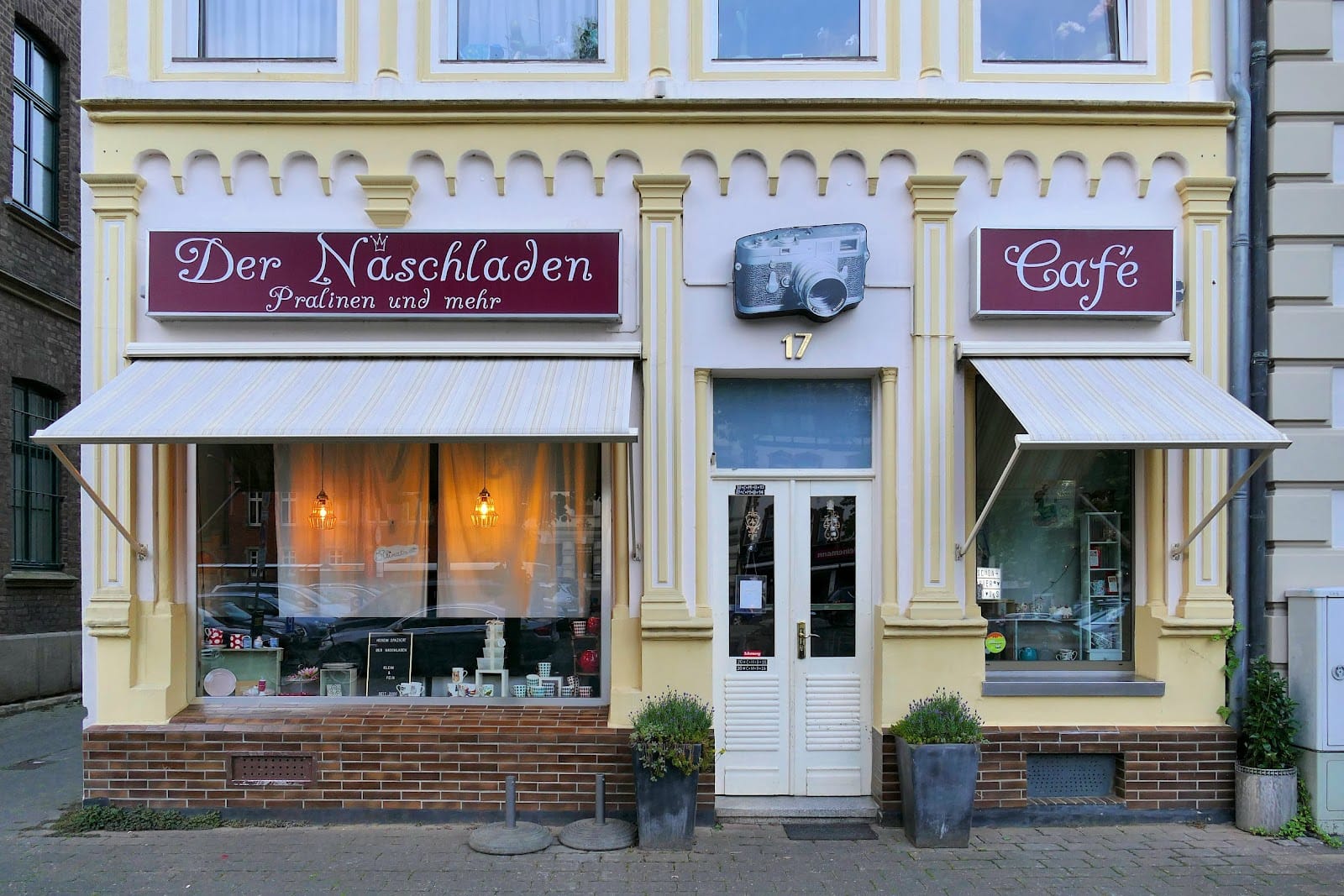 Der Naschladen