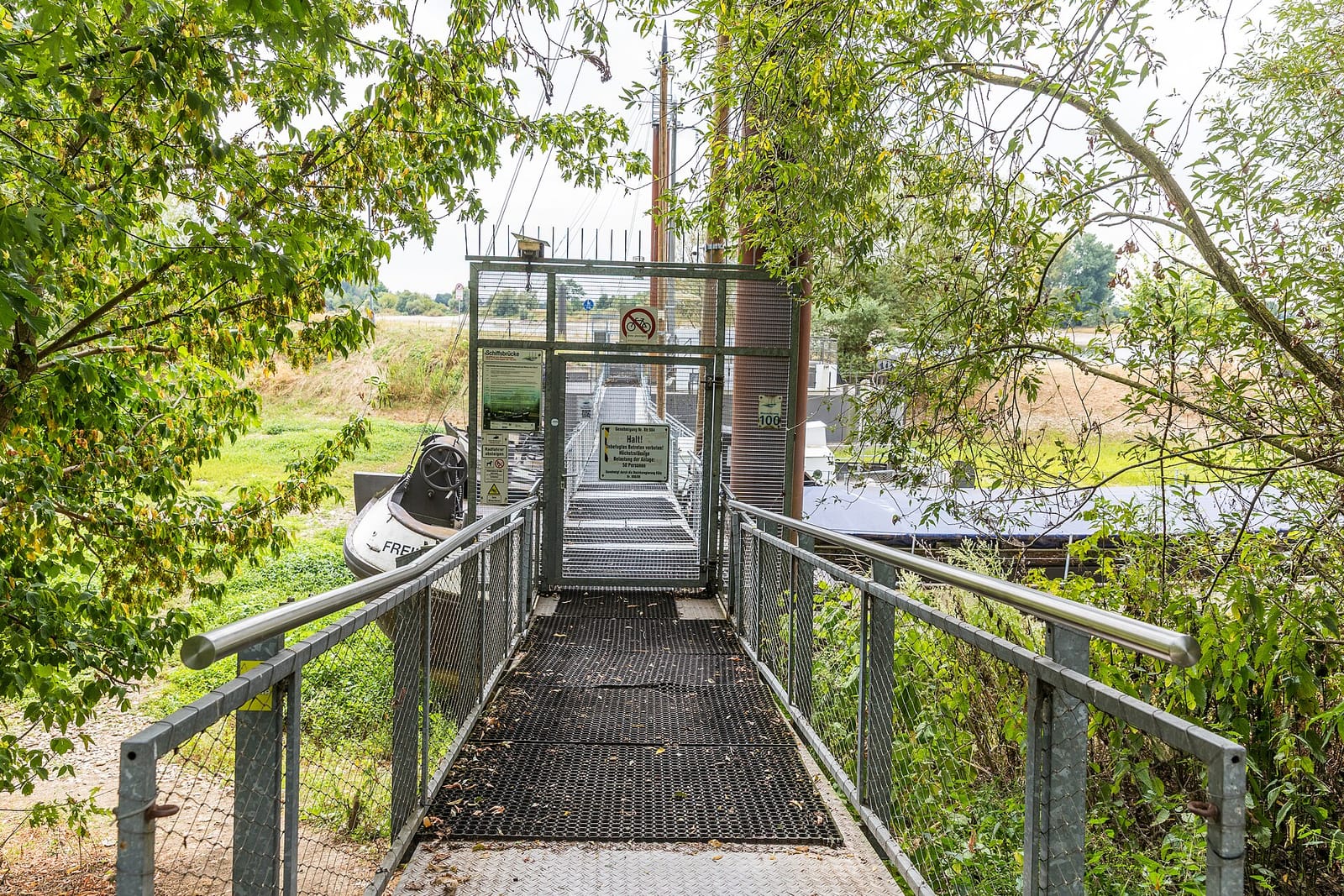 Schiffsbrücke Wuppermündung