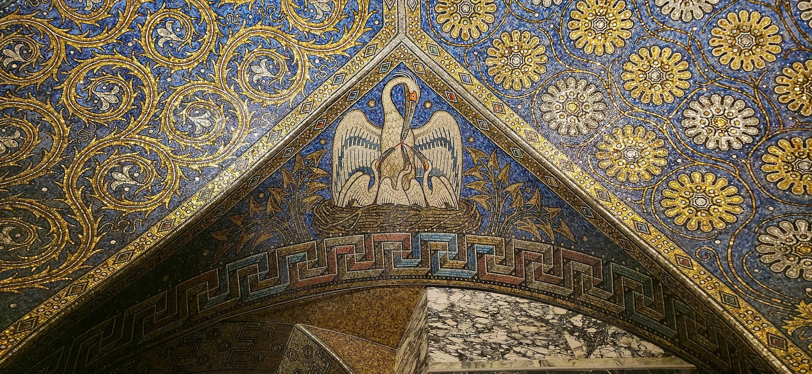 Nobis