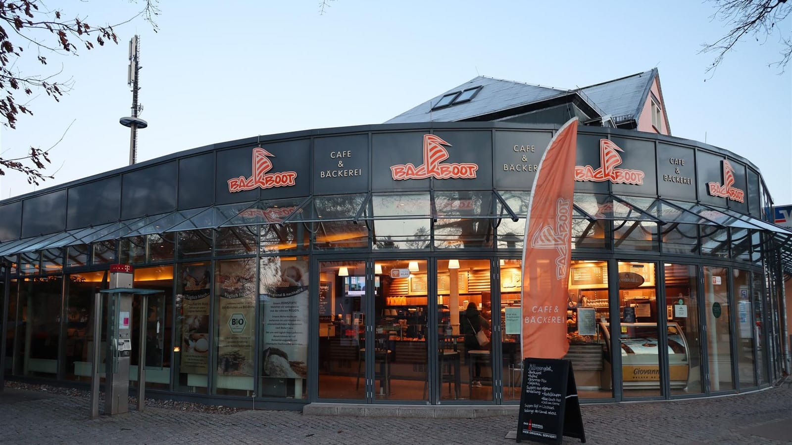 Backboot Cafè und Bäckerei
