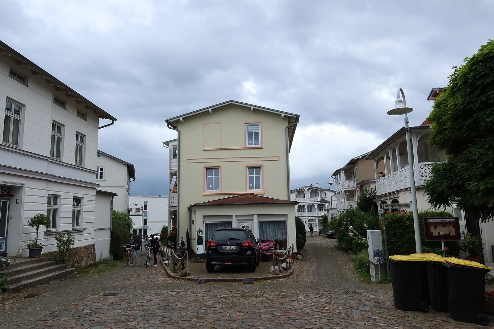 Dahlmanns Bazar photo 2