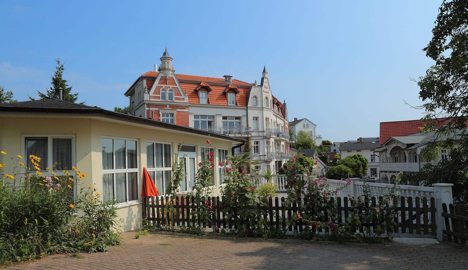 Dahlmanns Bazar photo 3